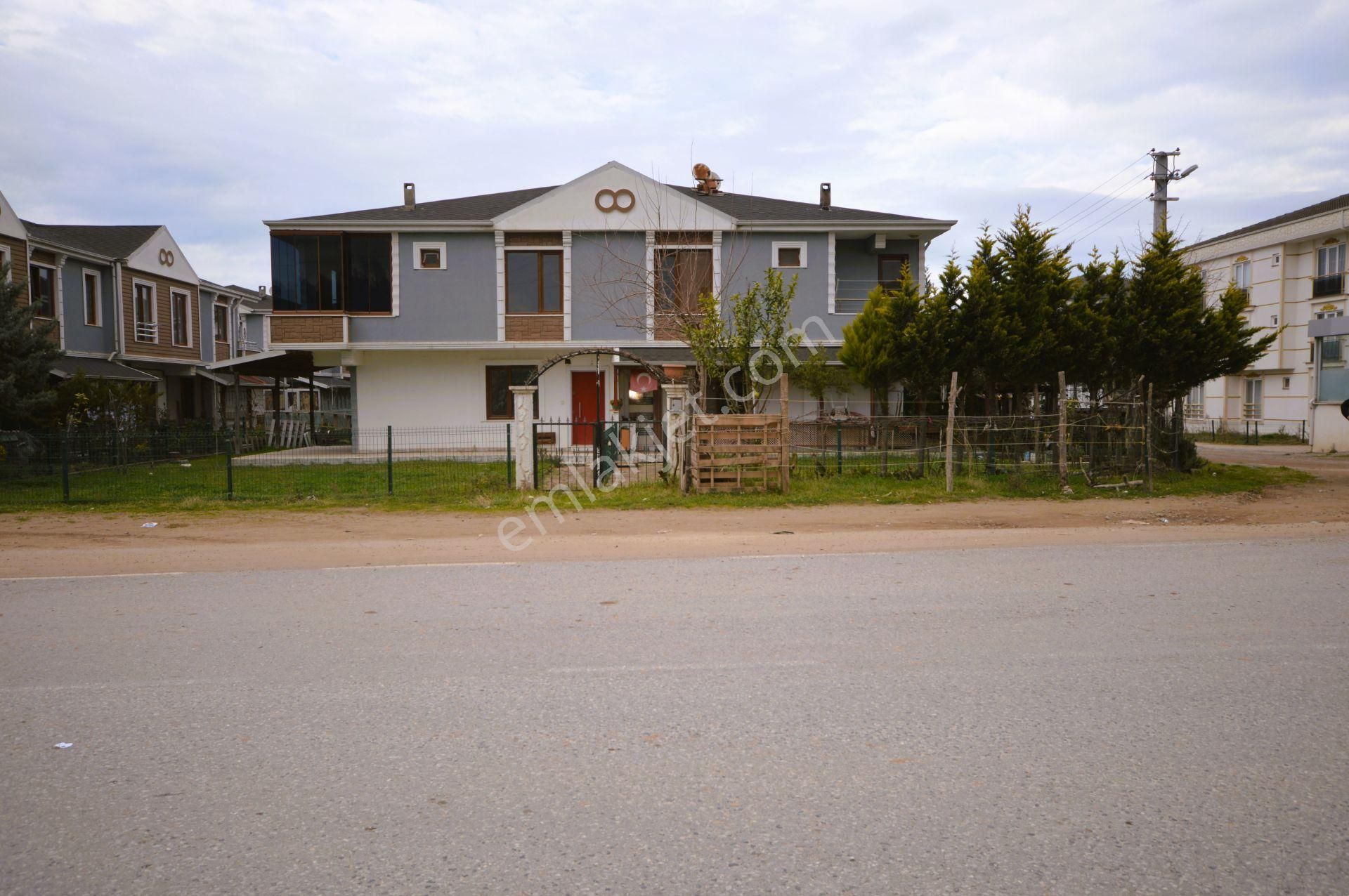 Karasu Yalı Satılık Villa Karasu Da Geniş Arazide Müstakil Ev