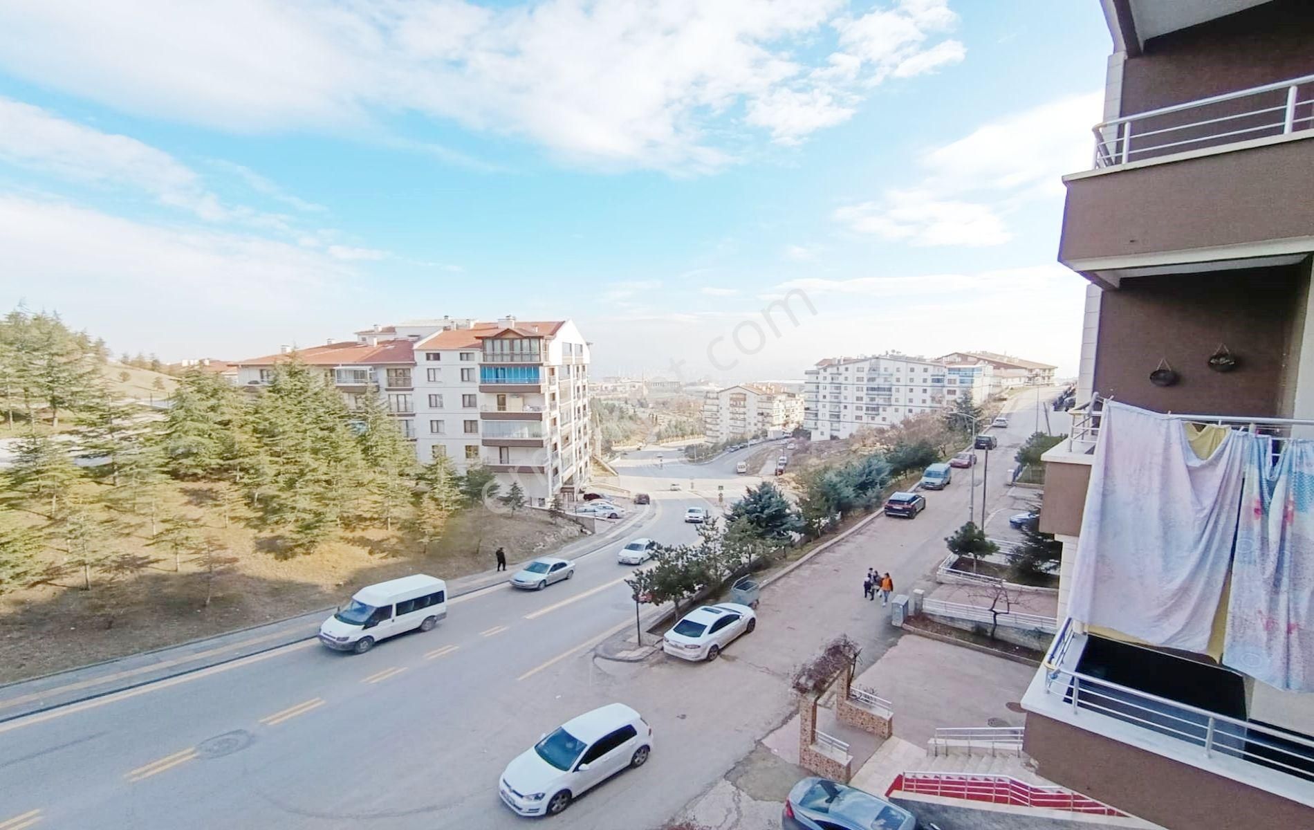 Keçiören Atapark Kiralık Daire Çok Acil'den Hastane Yakını Ön Cephe Asansörlü Cadde Üstü Daire