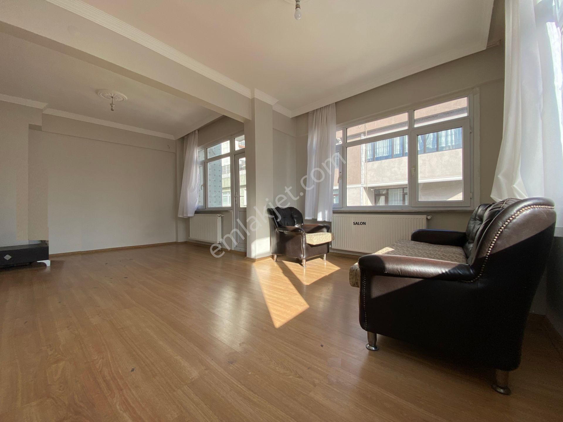 Esenler Nine Hatun Satılık Daire Avrupa Emlak Tan Esenler Nine Hatun Mah 82m² 2+1 4.kat,krediye Uygun,iskanlı,ana Cadde Üzerinde