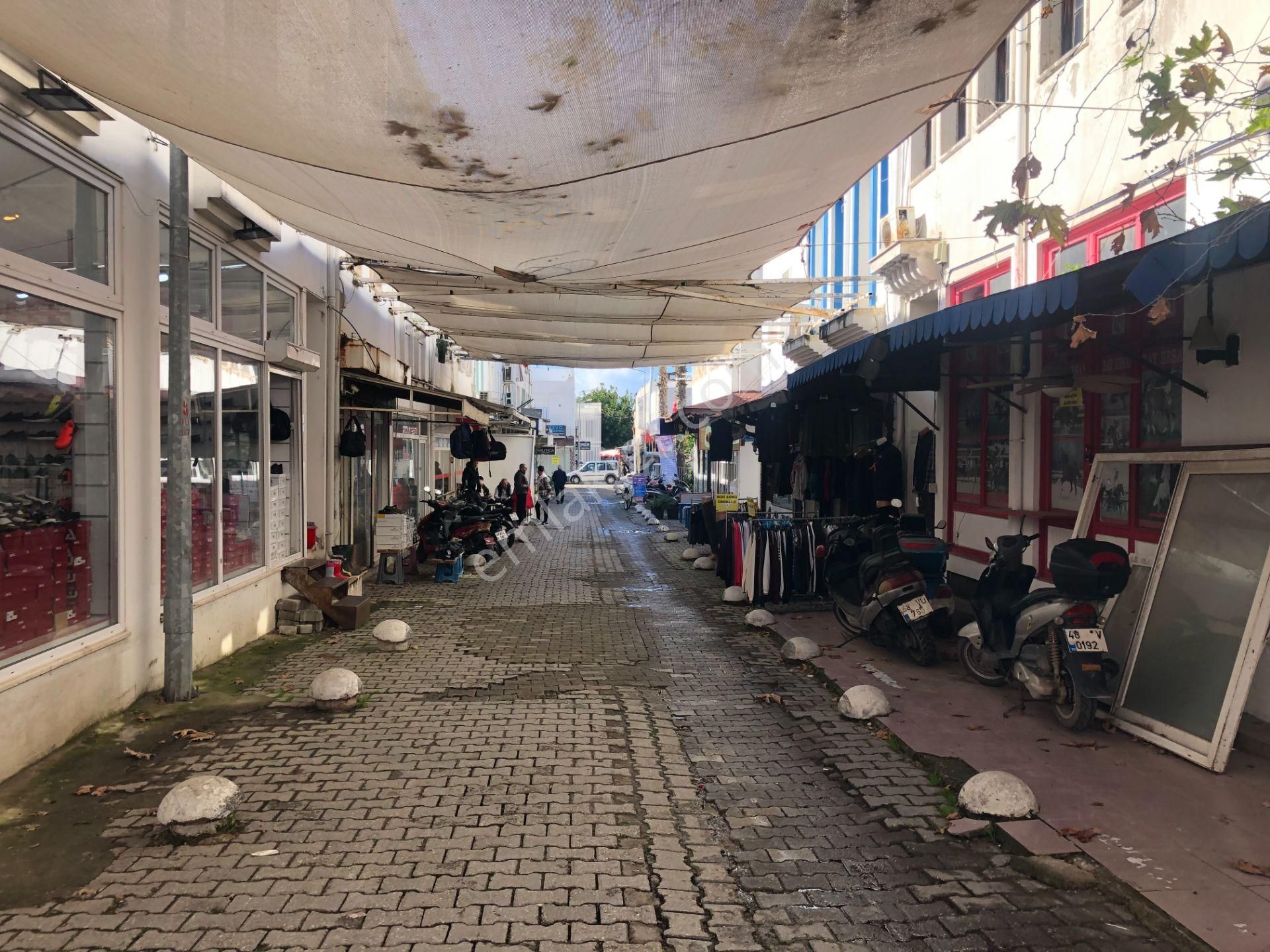 Turgutreis Merkezde Satılık Dükkan Arsası - Görsel 2