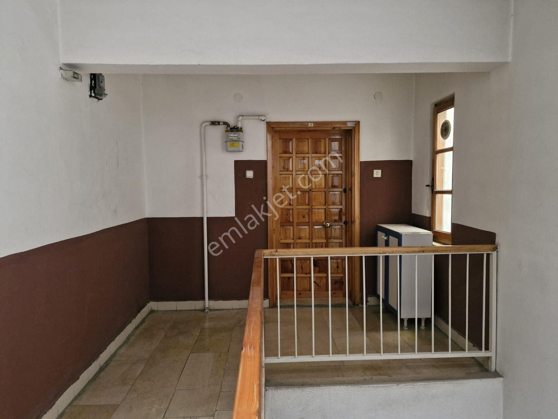 !!!!fiyat Düştü!!!! Yeniyol Mahallesi Mevlana Otoparkı Yanında Full Yapılı Bakımlı Daire
