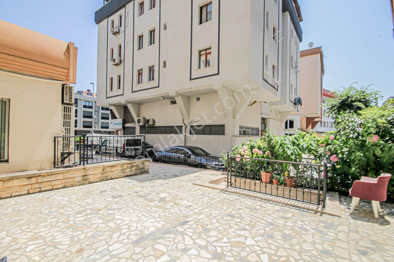 Bahçelievler Bahçelievler Satılık Daire Bahçelievler Talat Paşa Caddesi Üzerinde 160m2 Daire Ofis