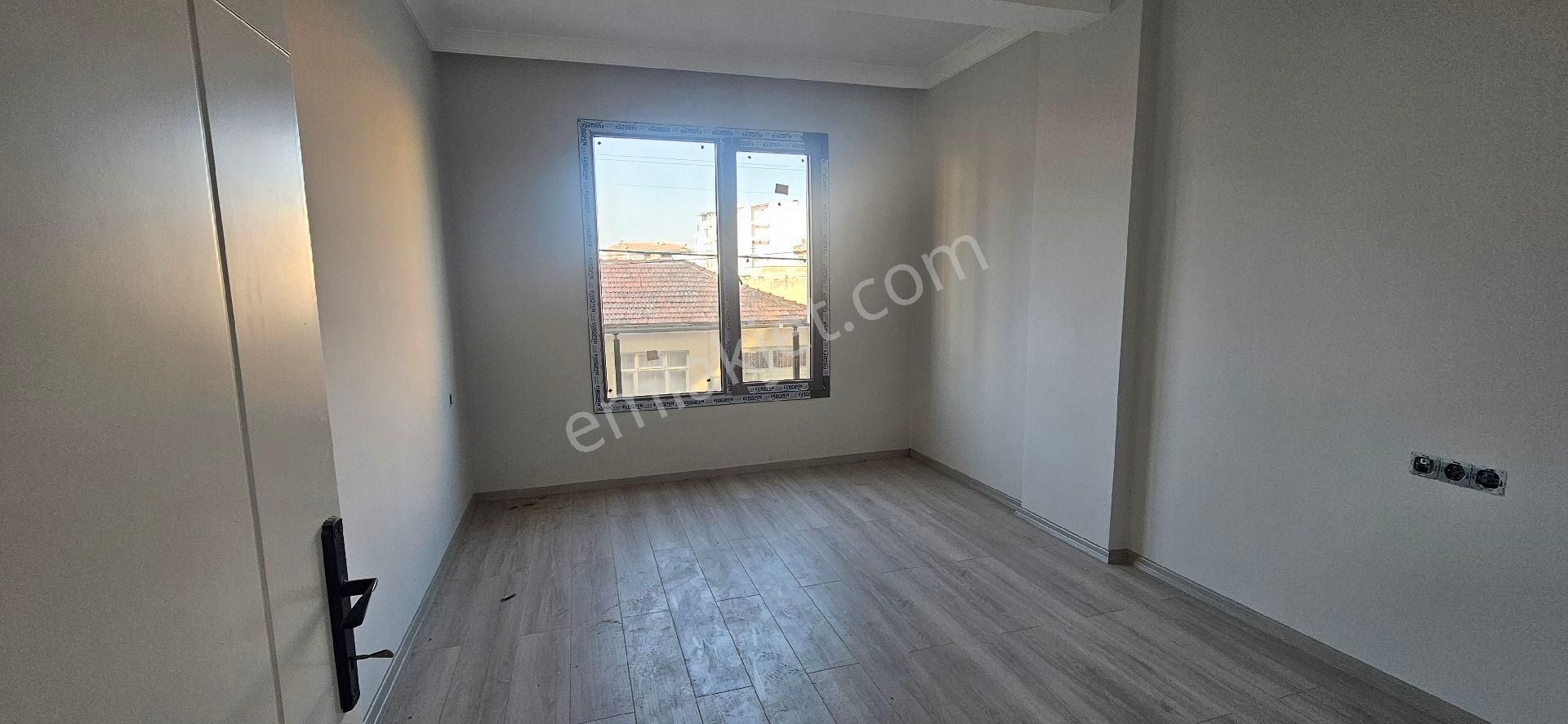 Atatürk Mahallesi Prestij Caddesinde 2+1 Ebeveyn Banyolu Yerden Isıtmalı Asansörlü Lüx Daire - Görsel 10