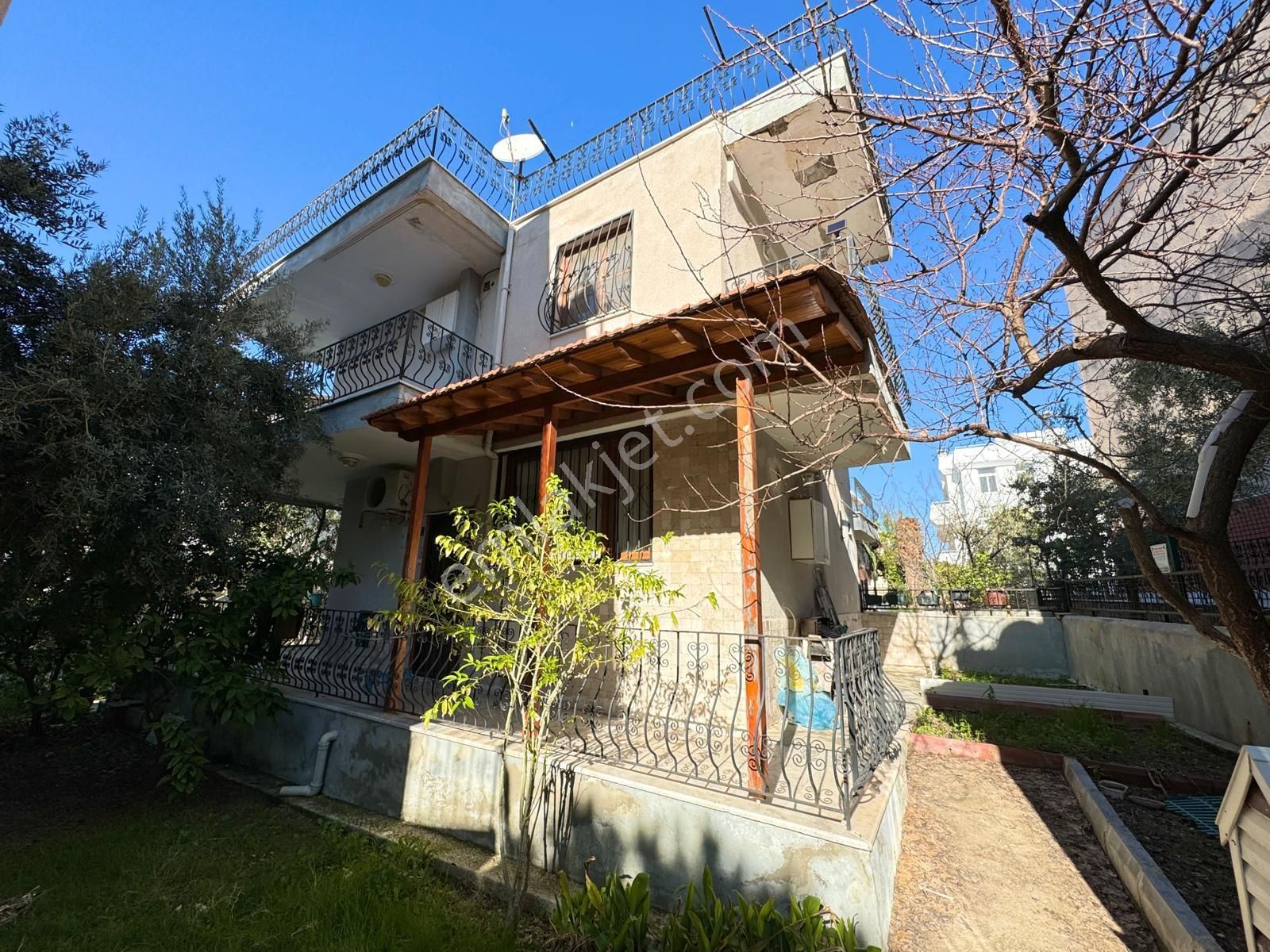 Kuşadası Kadınlar Denizi Satılık Villa Kuşadası Kadınlar Denizi’nde 3 + 1 Satılık Villa