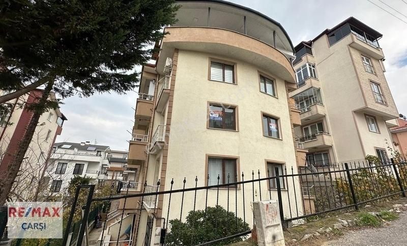 İzmit Orhan Kiralık Daire Remax Çarşıdan İzmit Orhan Mah. 2+1 Kiralık Ara Kat Daire