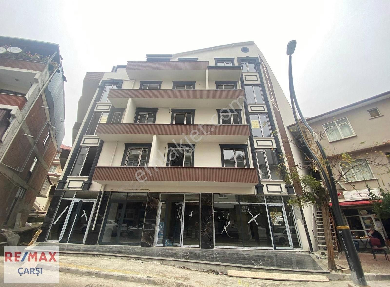 İzmit Doğan Satılık Daire Remax Çarşı'dan Kuruçeşme Merkez'de 2+1 Arakat Satılık Daire