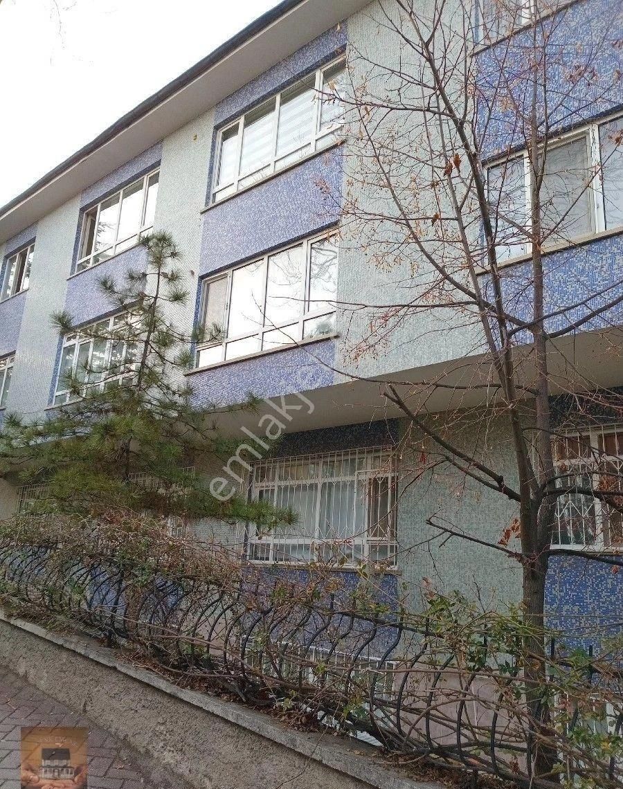 Çankaya Umut Kiralık Daire Denk' Ten Möbilyalı 2+1 Ğiriş Daire Büyük Esat Bilir Sok Temiz Bakımlı