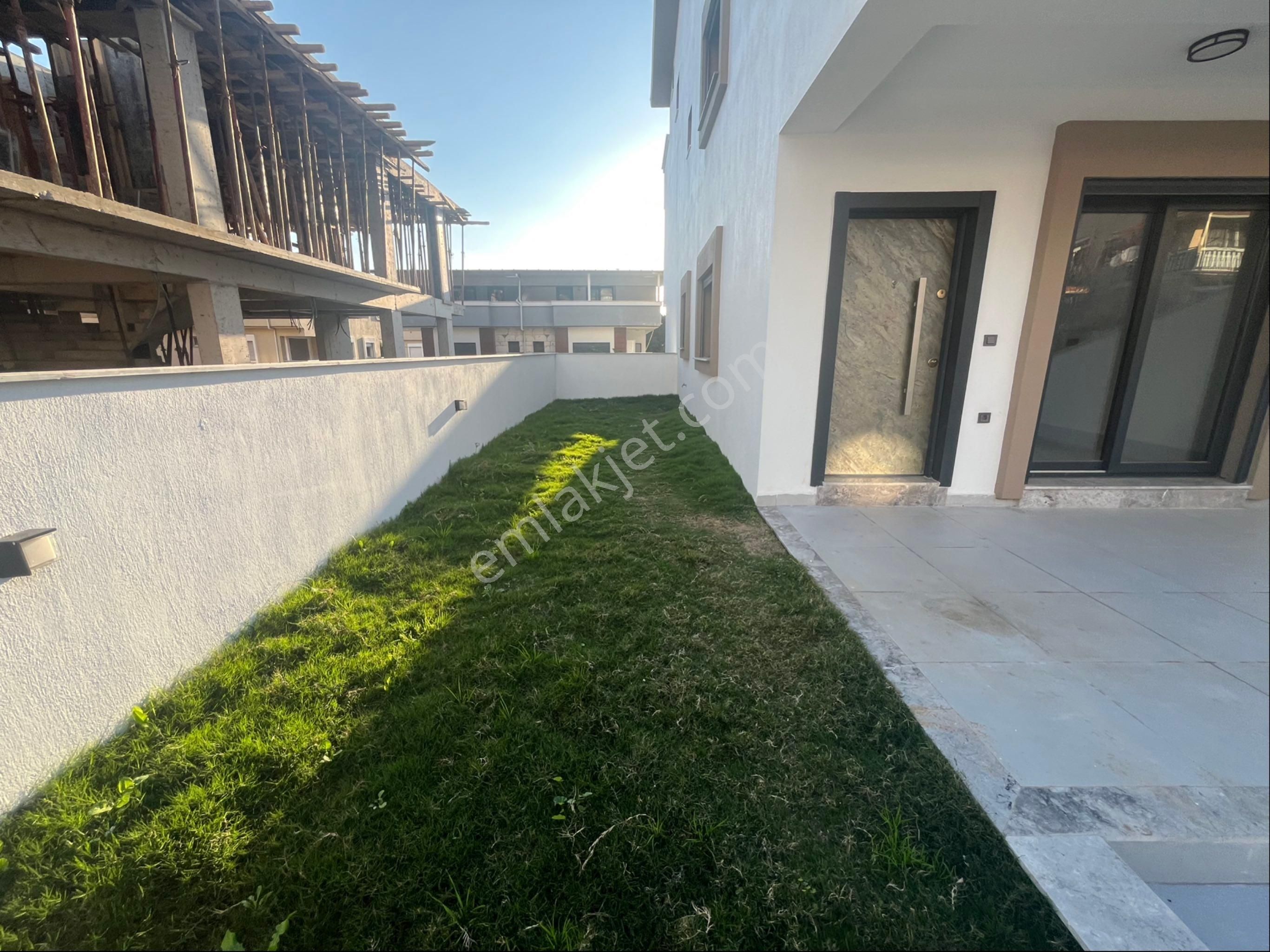 Menderes Çukuraltı Satılık Villa 3+1 Triblesk Villa