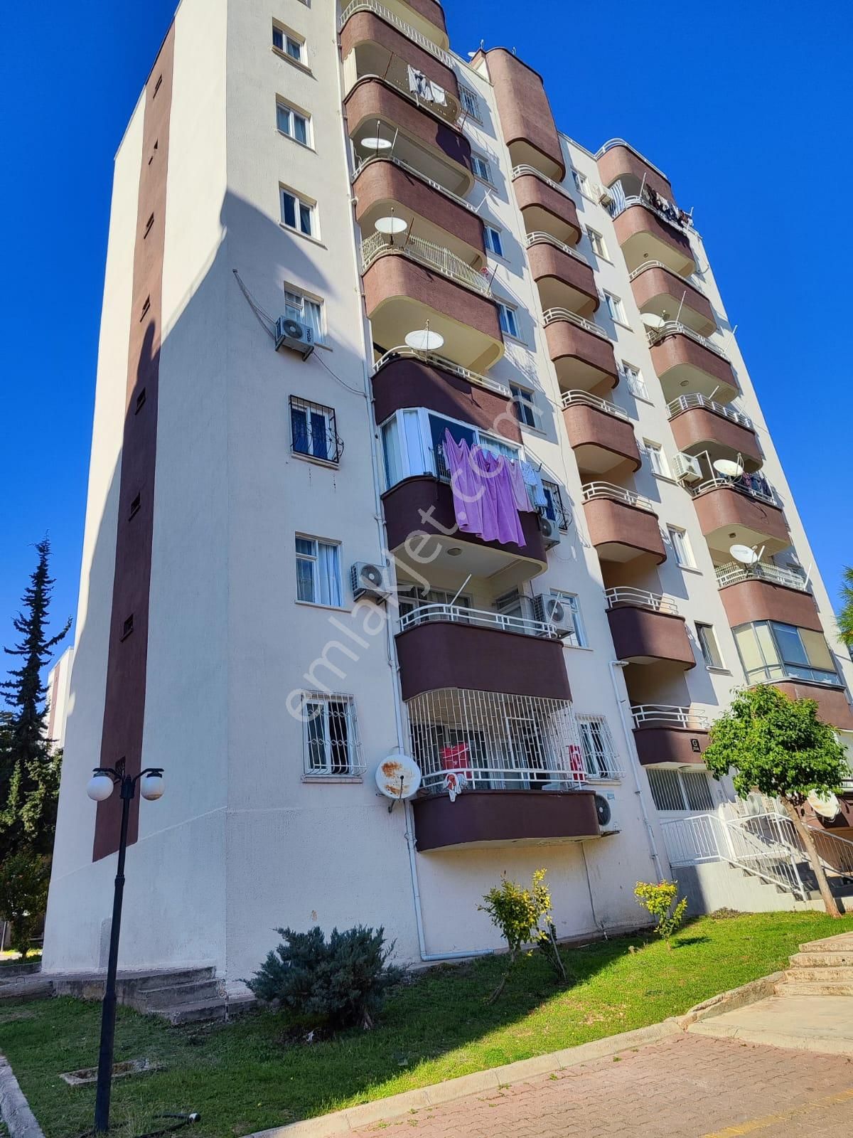 Yenişehir Akkent Satılık Daire Yoldaş Gayrimenkulden Akkent'de Satılık 3+1 Daire