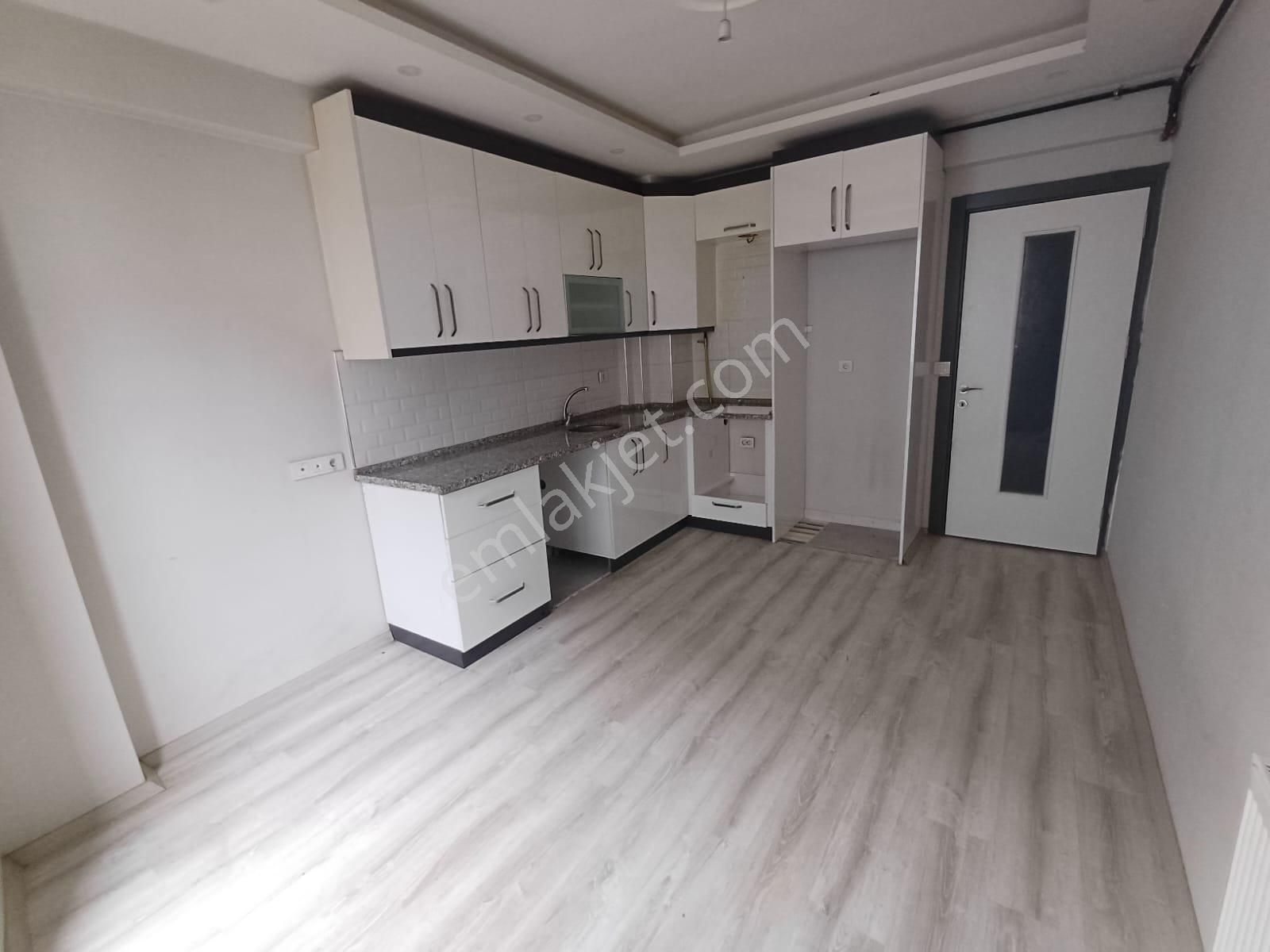 Yunusemre Yeni Mahalle Satılık Daire Yenimahalle Mahallesi 🏡 ✅2+1 70 M2 3 Ka ❇️kombi Petekli