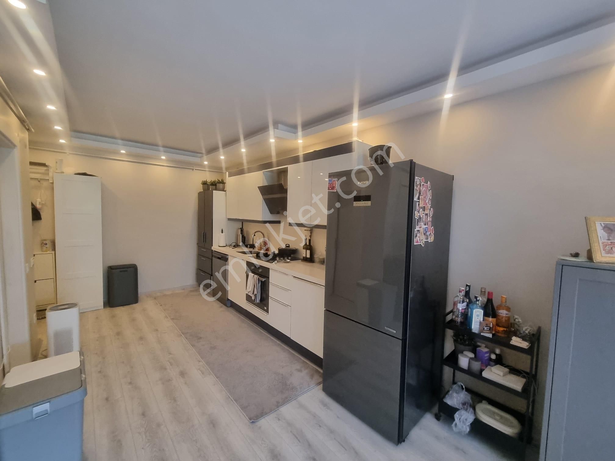 Zekeriyaköy Aktiviteli Havuzlı Yeni Sitede 3+1 Kış Bahçeli Daire - Görsel 8