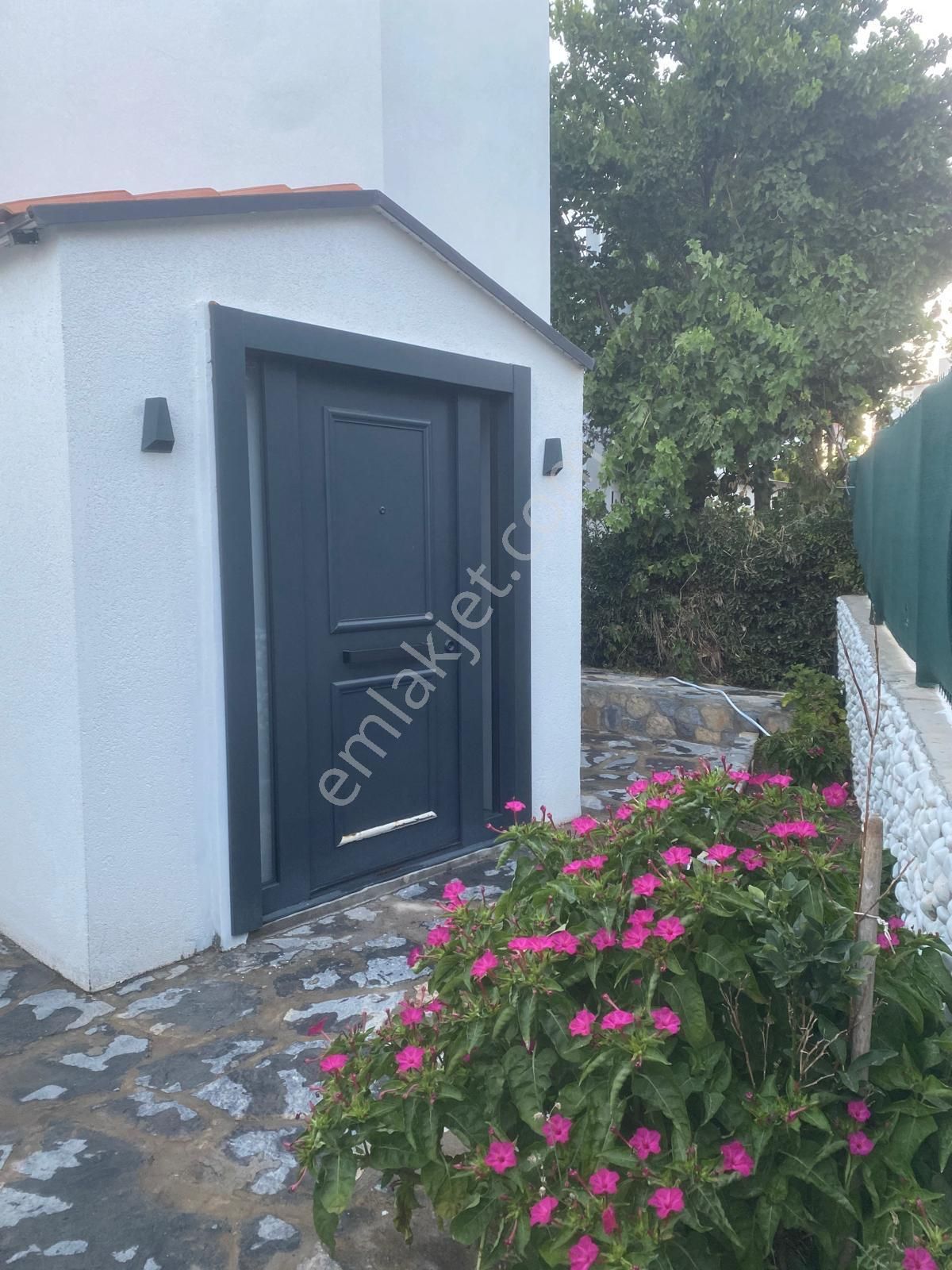 Bağla Aytur Sitesinde 2.5+1 Müstakil Dubleks Villa - Görsel 15