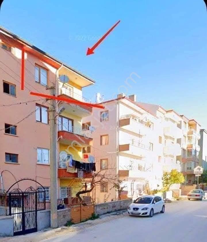 Niğde Merkez Selçuk Satılık Daire Niğde Merkez Selçuk Mah. Etem Onbaşı * Eskı Salı Pazarı Civarı Satılık Daire