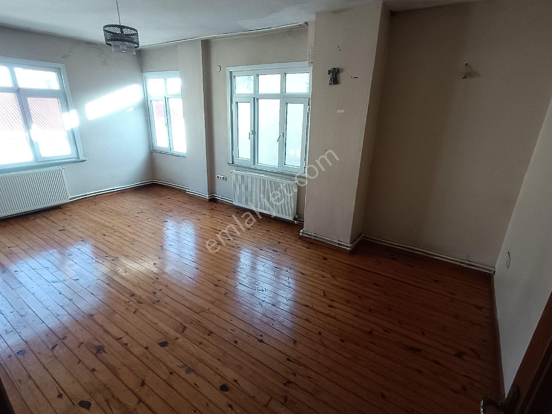 Pendik Kavakpınar Kiralık Daire Zeno Emlak'tan Kiralik 3+1 Doğalgazlı Daire