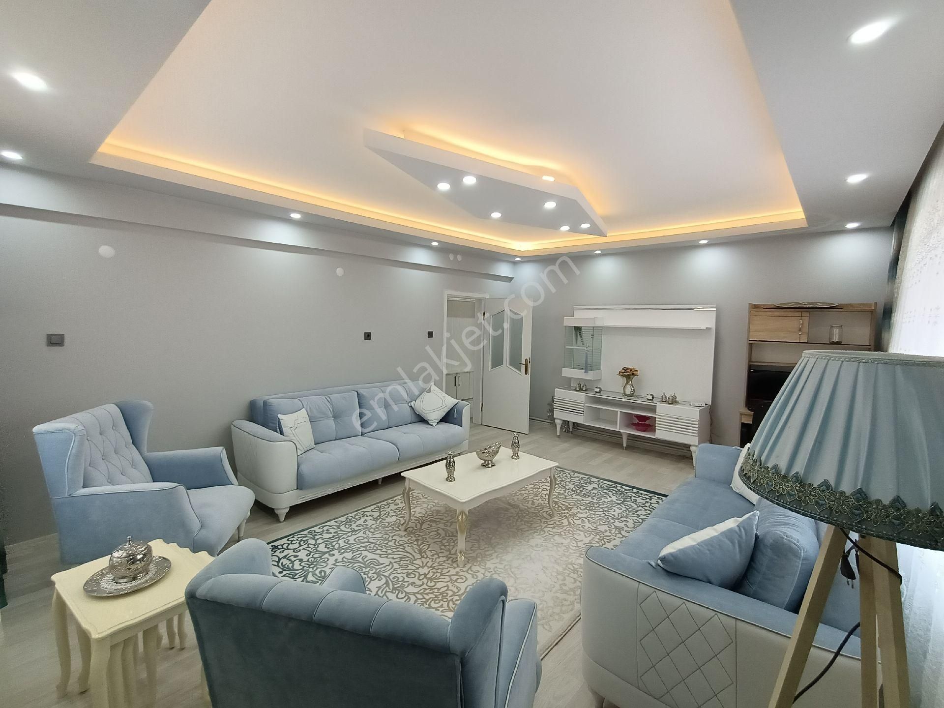 Akşehir Yarenler Satılık Daire Abit Gm Muaala Okul Cvr. 140 M2 Süper Yapılı Daire