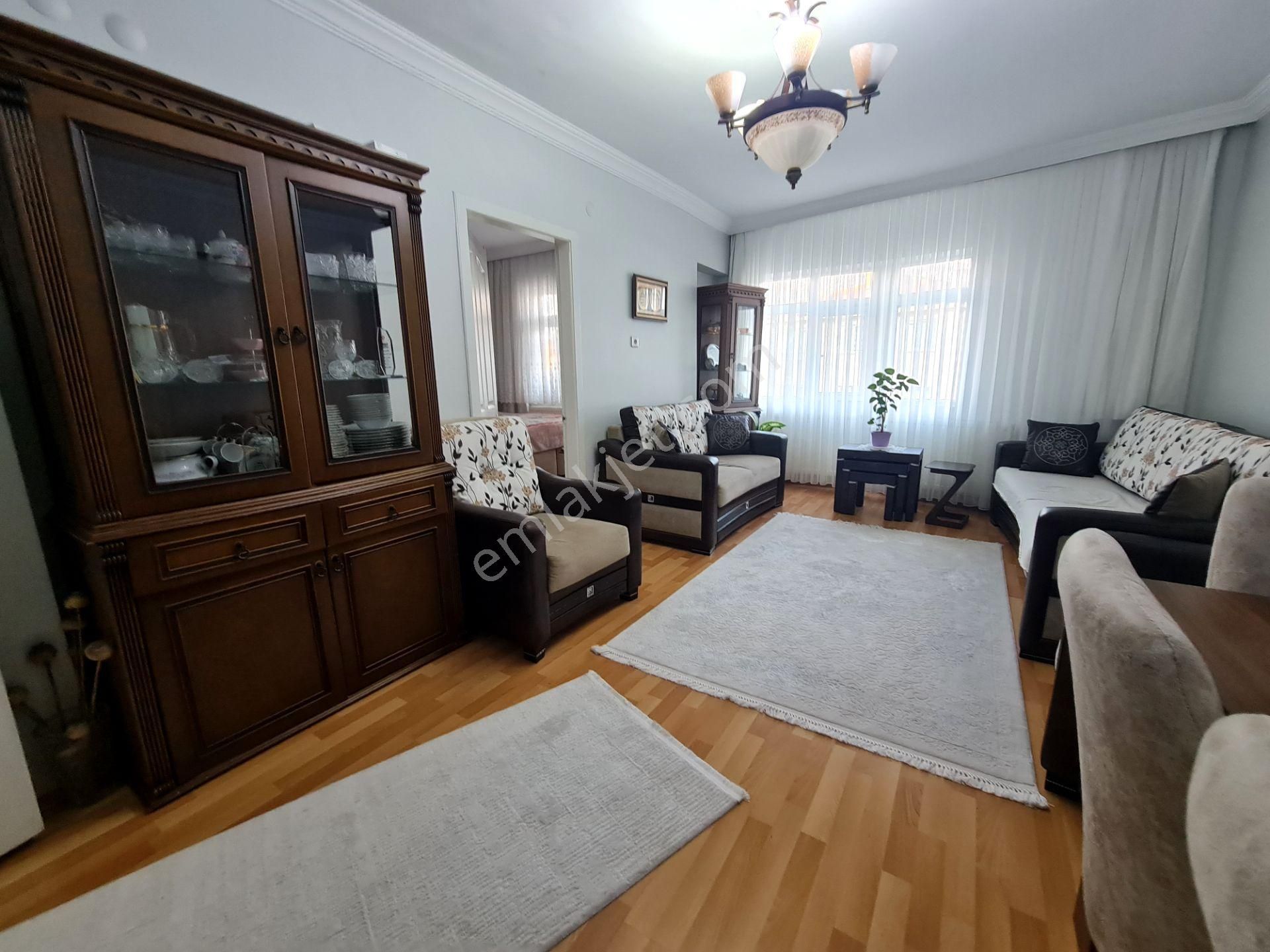 Alsancak Mh. Merkezi Lokasyonda Arakat 3+1 Daire