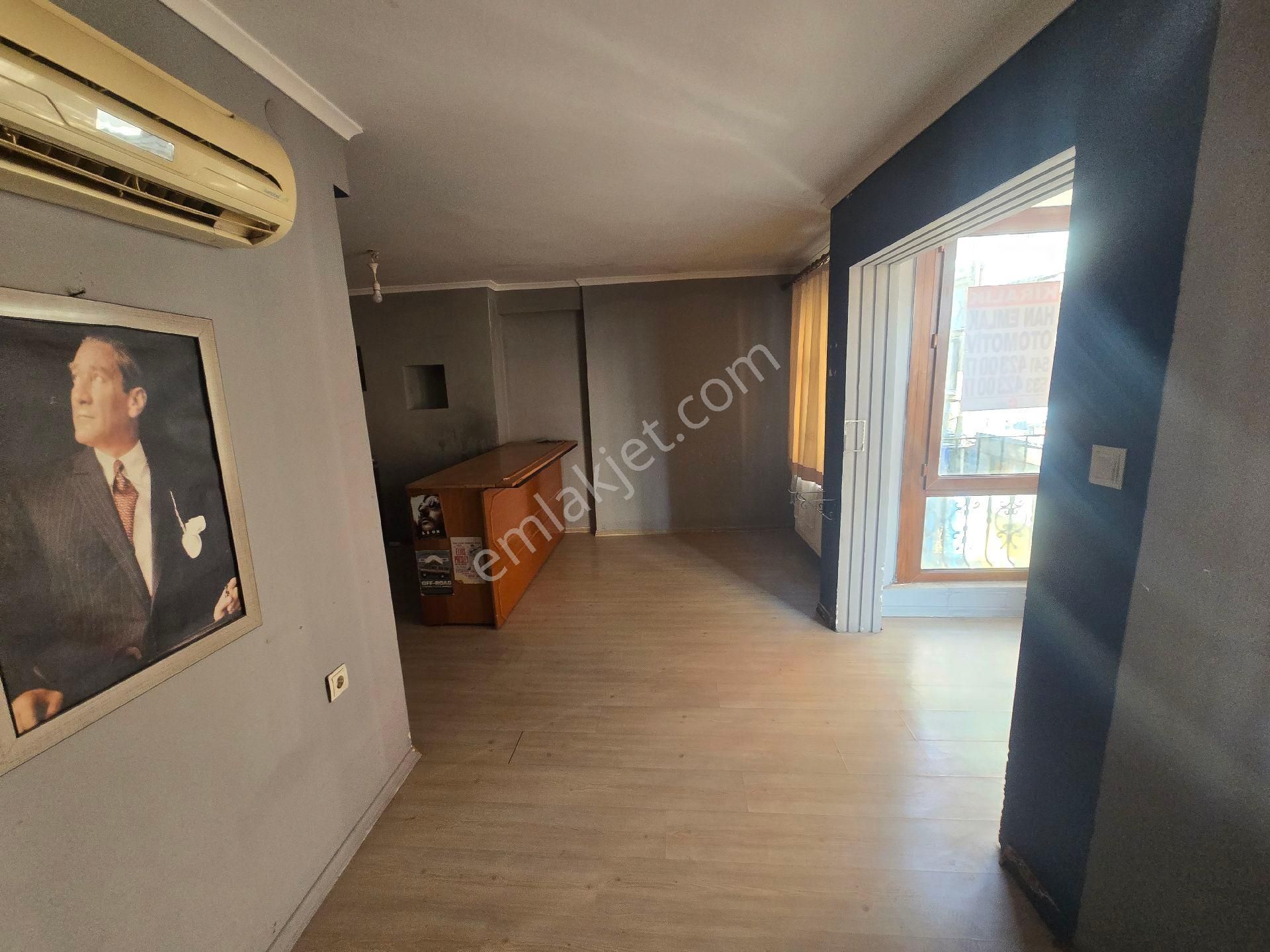 Kemalpaşa Mahallesinde Satılık 1+1 Daire Han Emlaktan - Görsel 11