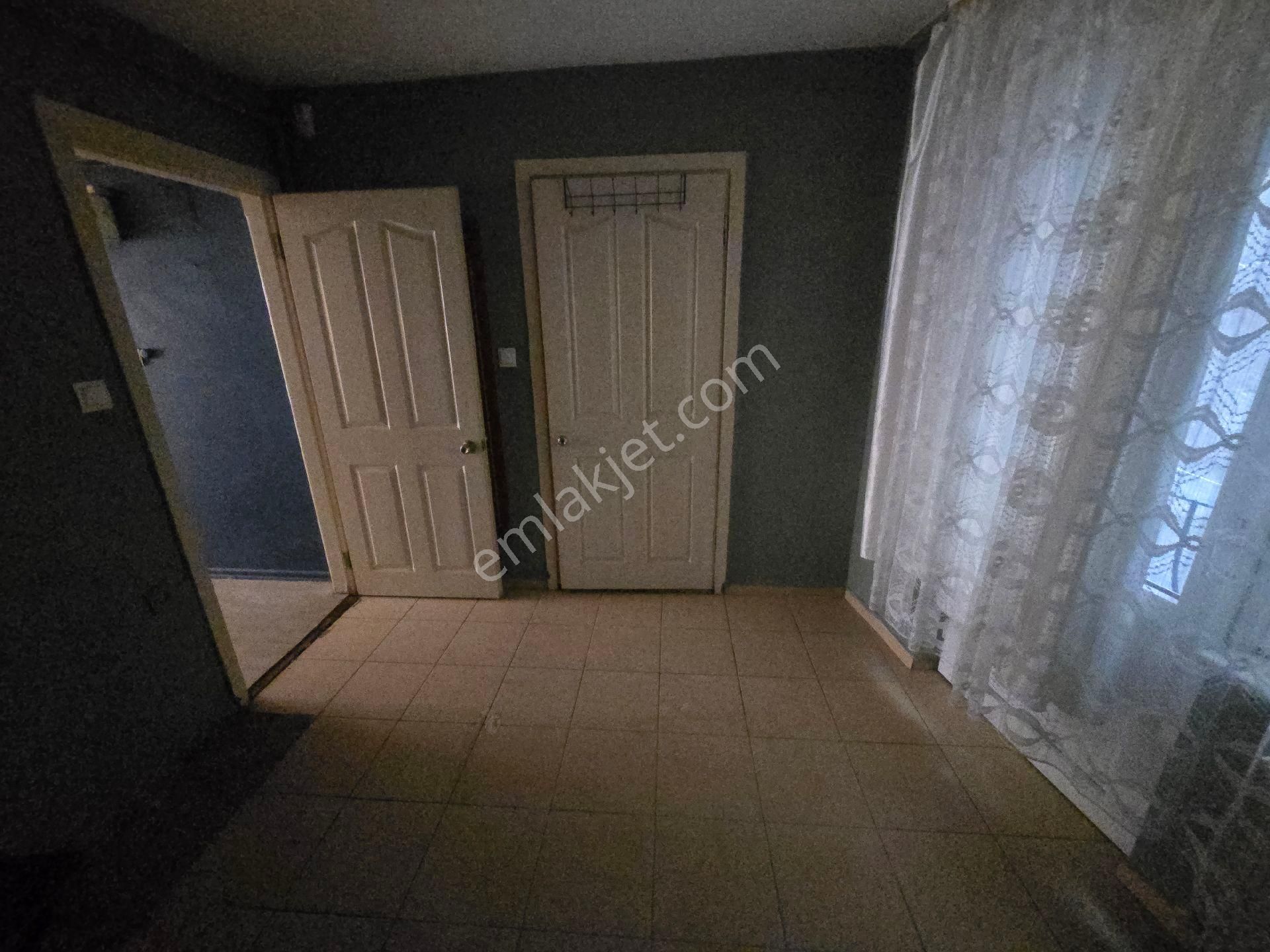 Kemalpaşa Mahallesinde Satılık 1+1 Daire Han Emlaktan - Görsel 17