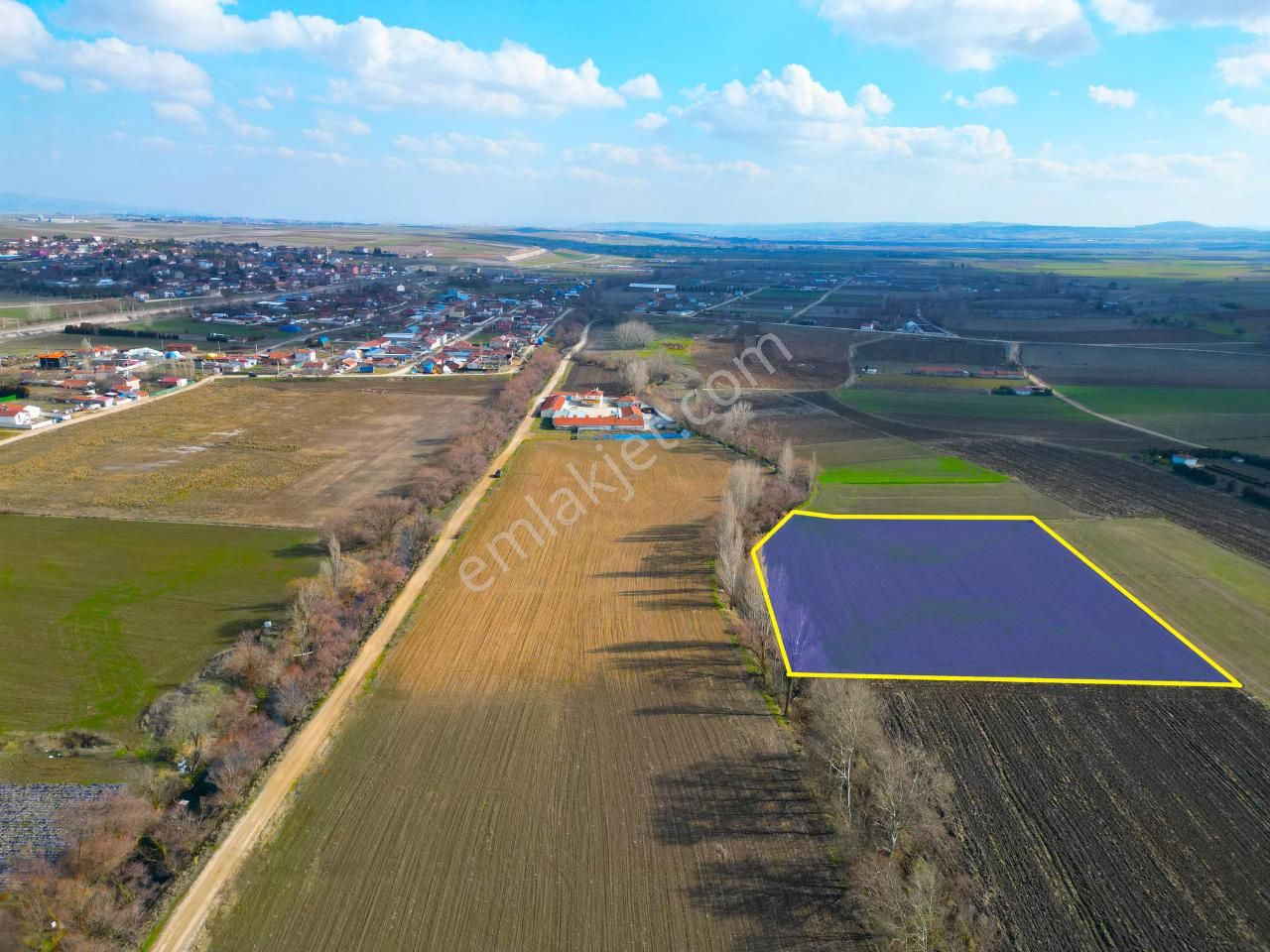 Tepebaşı Çukurhisar Yeni Satılık Tarla Satılmışoğlu'nda Eskişehir'e 10 Dakika Su Kanalına Cephe Arazi