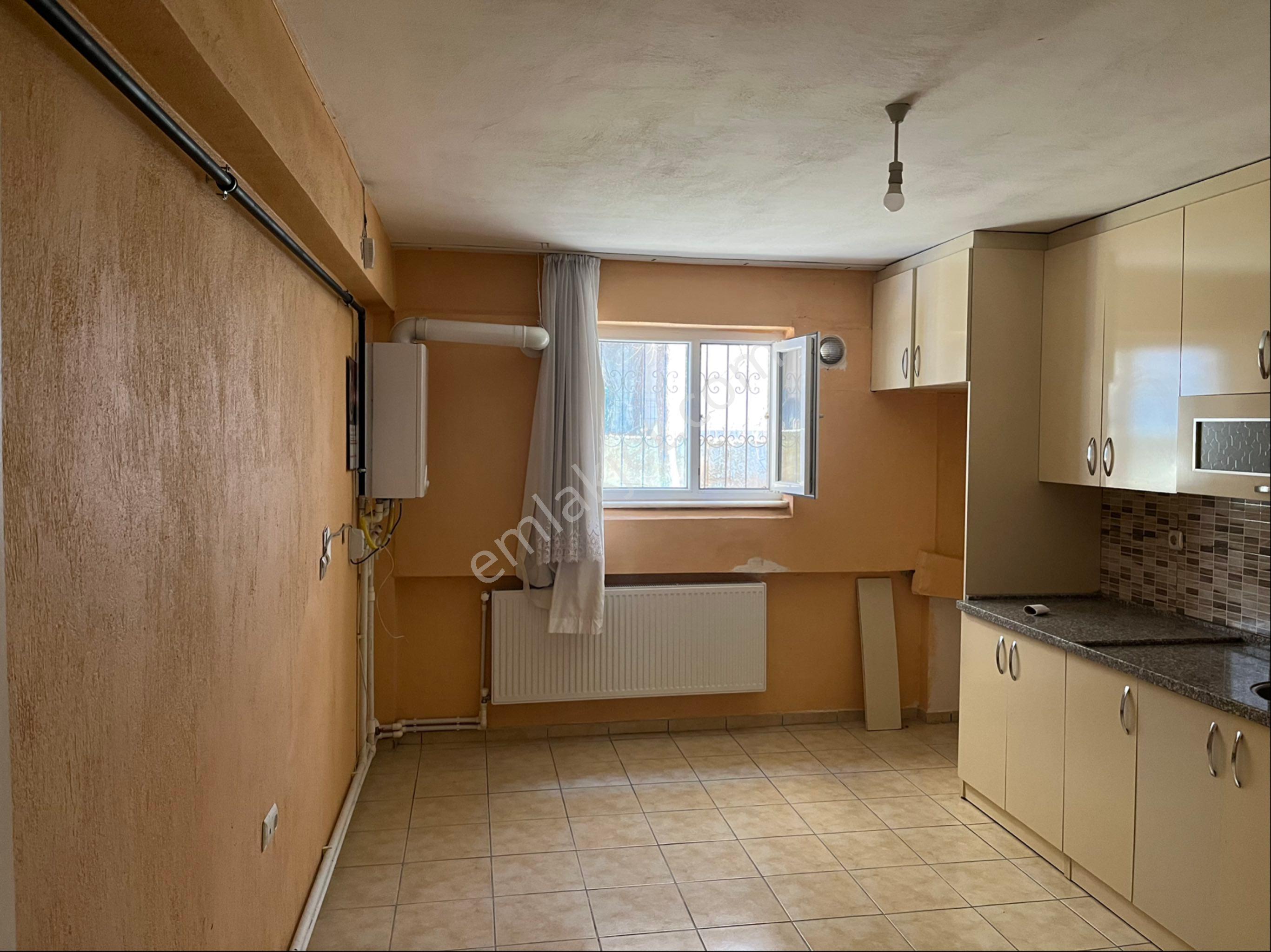 Uşak Merkez Kemalöz Mahallesinde Kiralık 1+1 Daire - Görsel 5