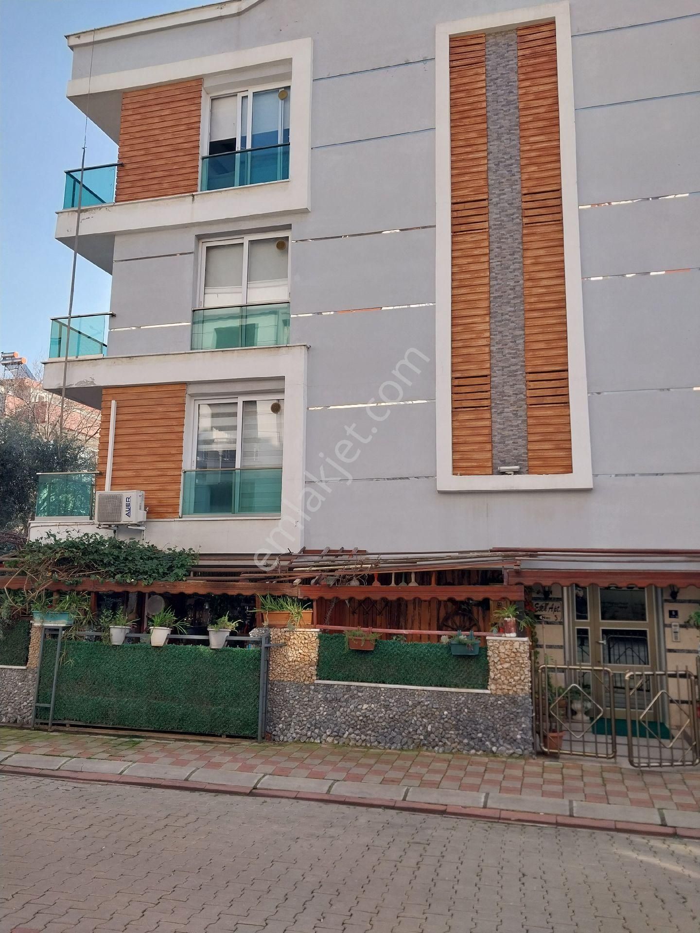 Efeler Girne Kiralık Daire Aydın Girne Mahallesinde Kiralık 1+1 Daire