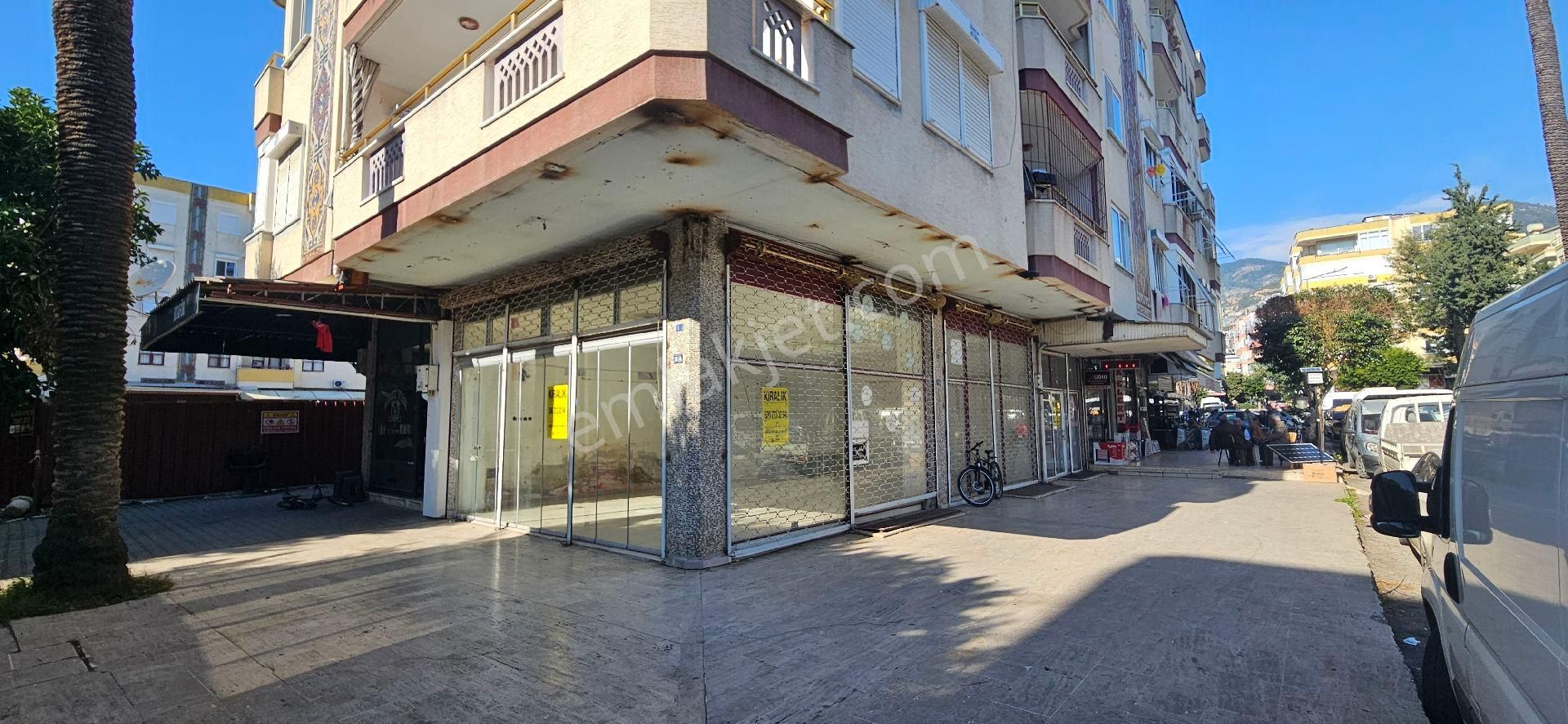 Alanya Şekerhane Kiralık Dükkan & Mağaza Alanya Cuma Pazarında İşlek Cadde Üzerinde Kiralık 170 Metre Köşe Bodrumlu Dükkan