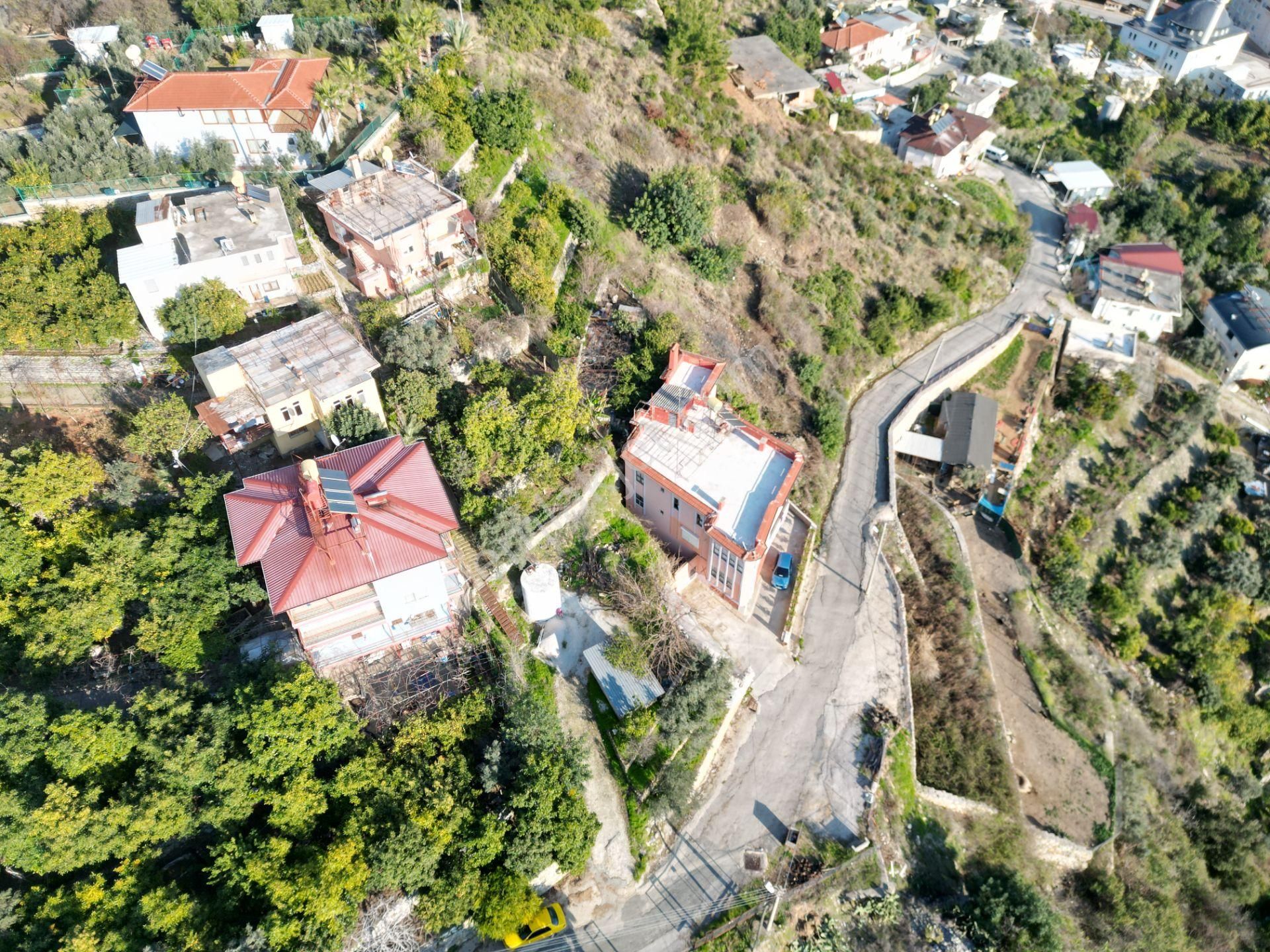 Alanya Değirmendere Mahallesi'nde Satılık 2 Katlı Müstakil Ev Ve 1 Dönüm Arsa - Görsel 10