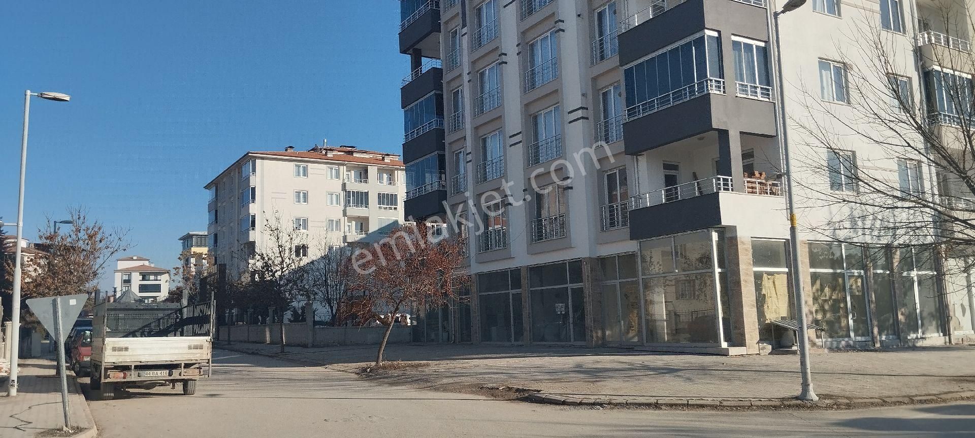 Yeşilyurt Çarmuzu Kiralık Dükkan & Mağaza Kiralık Dükkanlar 5 Adet İlyas Mahlesinde