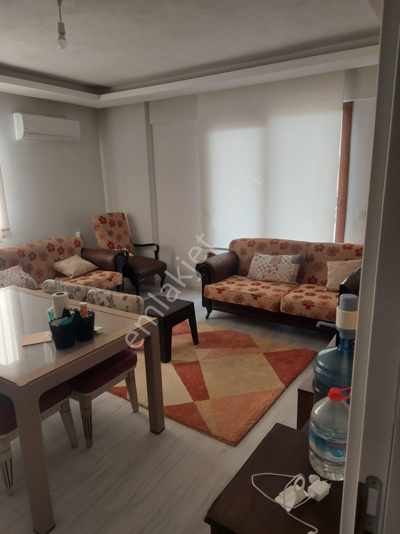 Foça Bağarası-kazım Dirik Mah.de (1 Yaşında)3+1 Satılık Daire