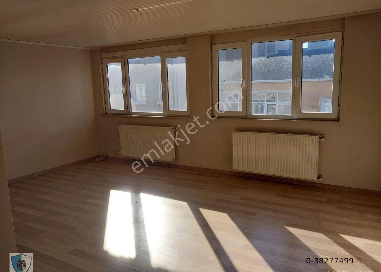 Sarıyer Ferahevler Kiralık Daire Sarıyer Ferahevlerde 2+1 120 Metrekare Ana Cadde Üzerınde Kiralık Daire