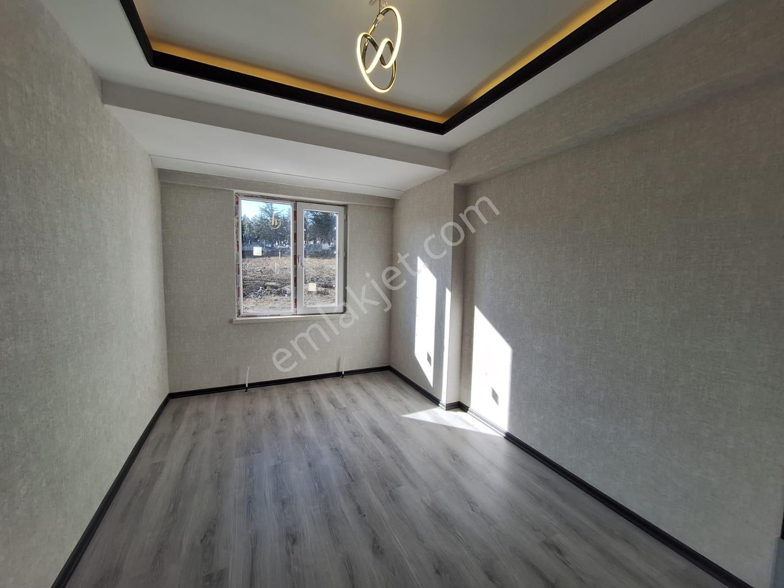 Cihandan Bağlumda Hisar Mah Cadde Yakını Sıfır 3+1 Daire - Görsel 15