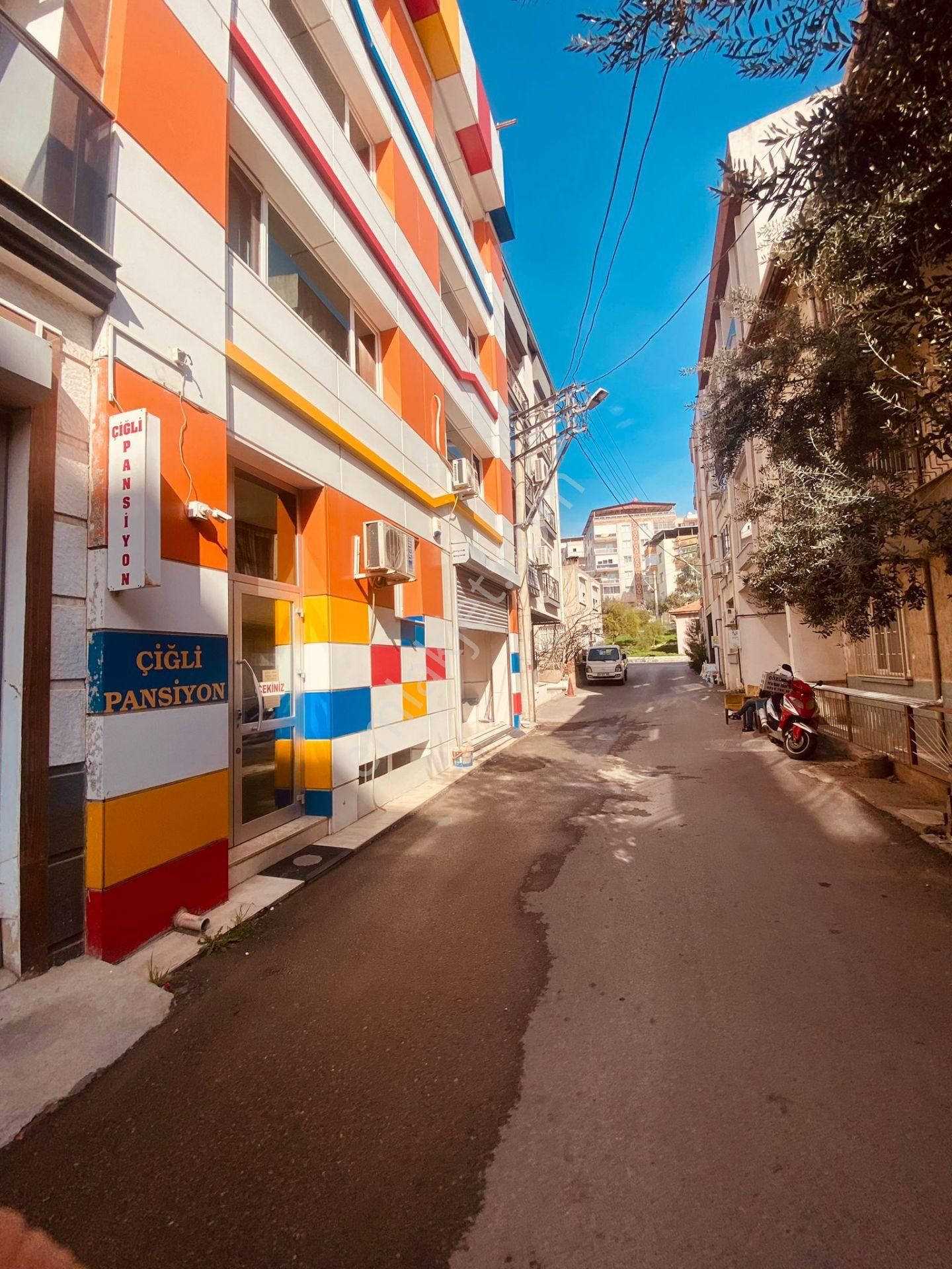 Çiğli Merkezde Güvenilir Günlük Lüks Kiralık Daire - Görsel 7