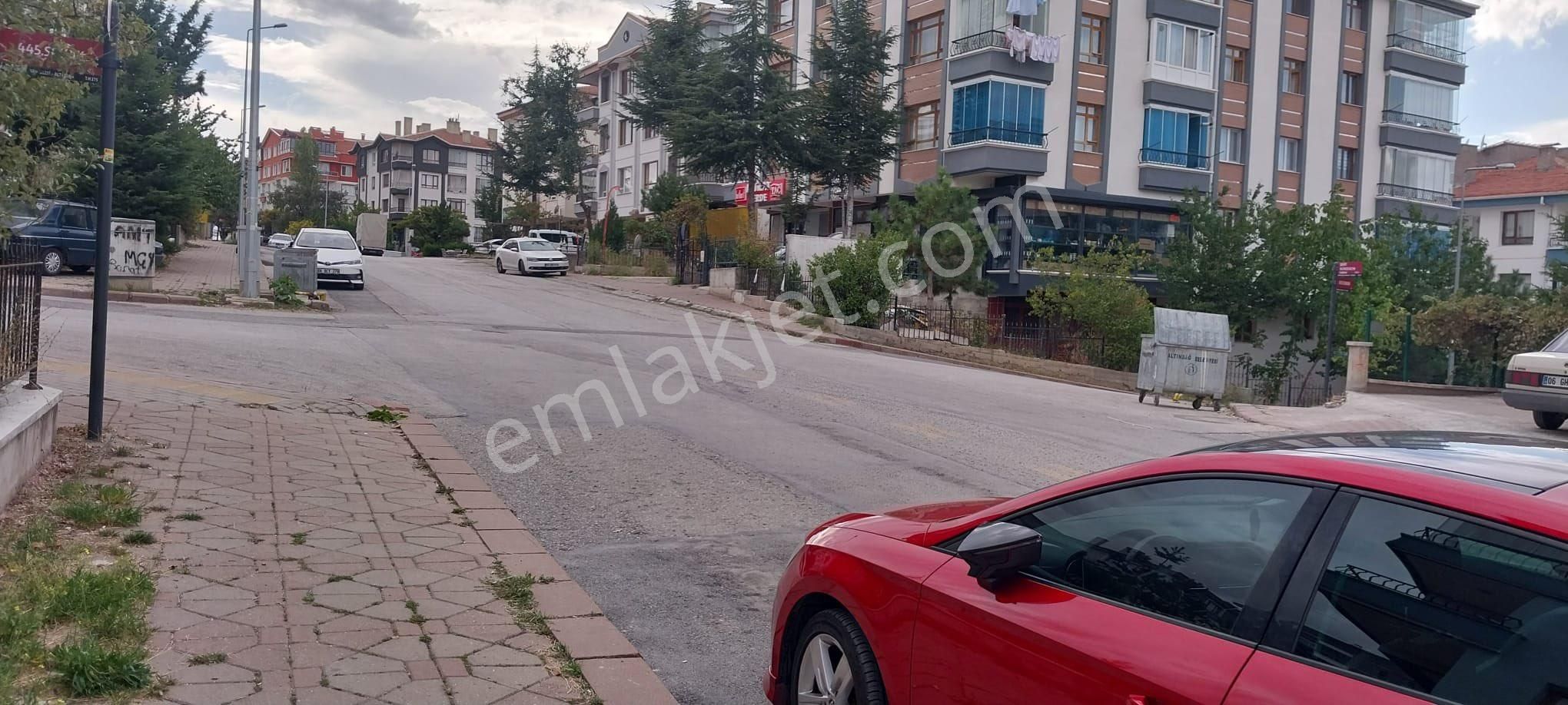 Arıkan Emlak’tan Karapürçek Mahallesinde Satılık Dükkan - Görsel 2