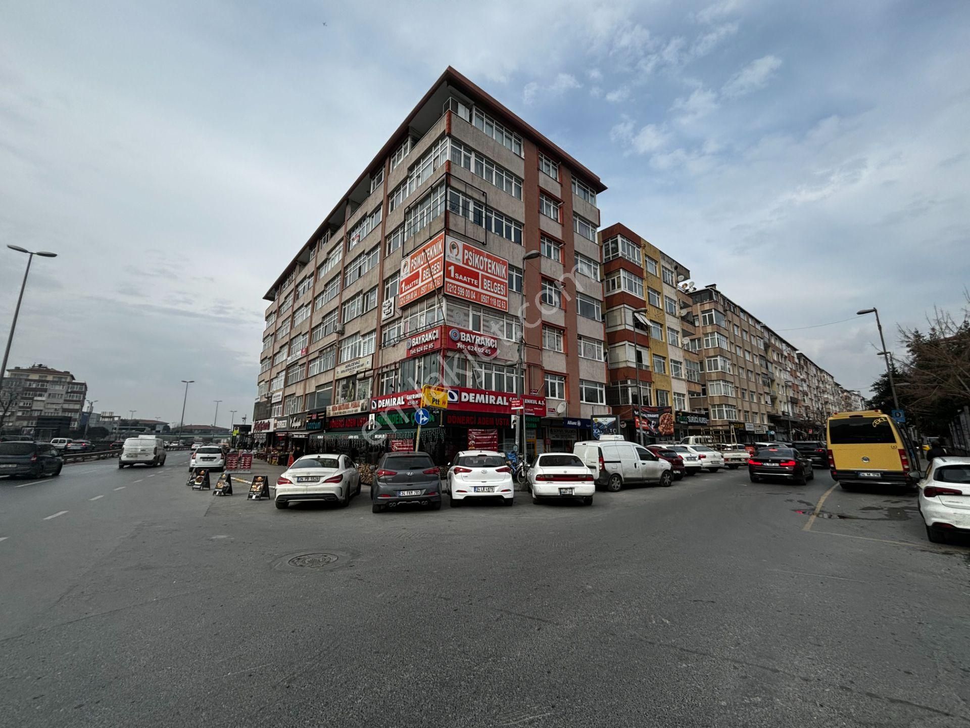 Küçükçekmece Cennet Satılık Apartman Dairesi Küçükçekmece Cennet Mh Metrobüse Cephe 2+1 Satılık Ofis&büro