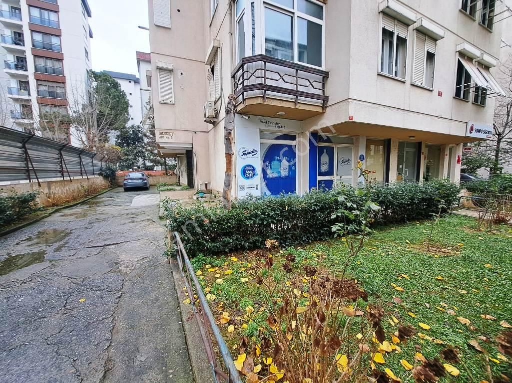 Kadıköy Kozyatağı Kiralık Dükkan & Mağaza Kadıköy Kozyatağında Bayar' Caddesine Yakın 20m2 W.c'li Dükan İşyeri