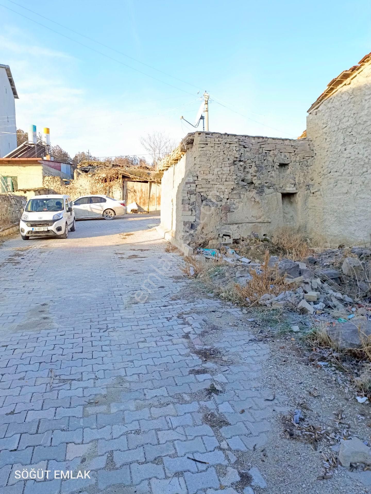 İscehisar Medrese Satılık Konut İmarlı Söğüt Emlak'tan İscehisar'da Satılık Arsa