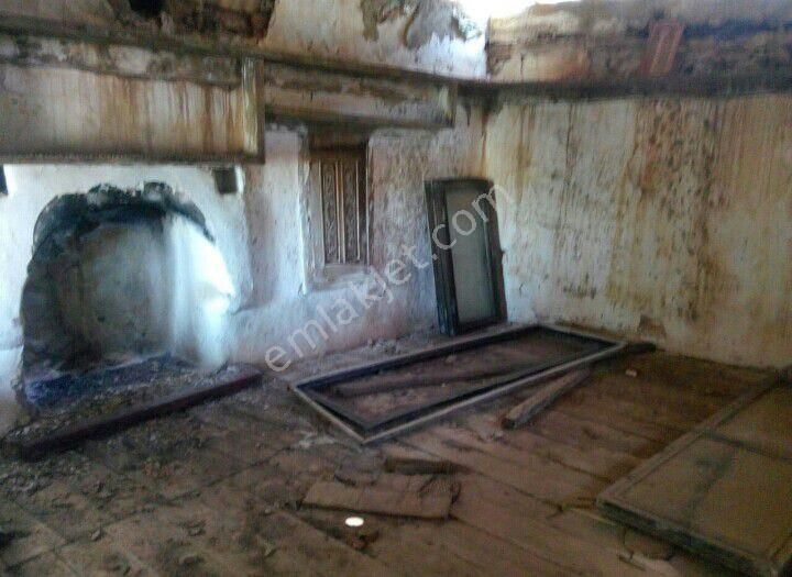 Muğla Milas Kazıklı Köyünde Müstakil Kargır Ev - Görsel 17