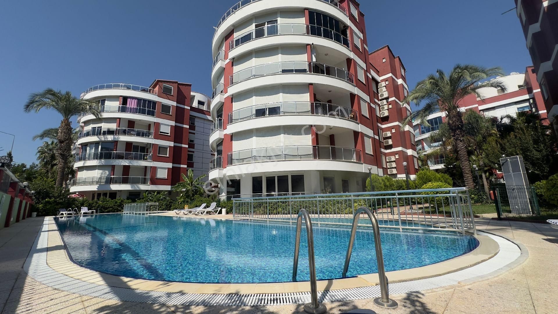 Konyaaltı Liman Satılık Residence Antalya Konyaaltı Limanda İçi Sıfır Özel Mimari Tasarım 2+1 Özel Bahçeli Satılık Residence Daire