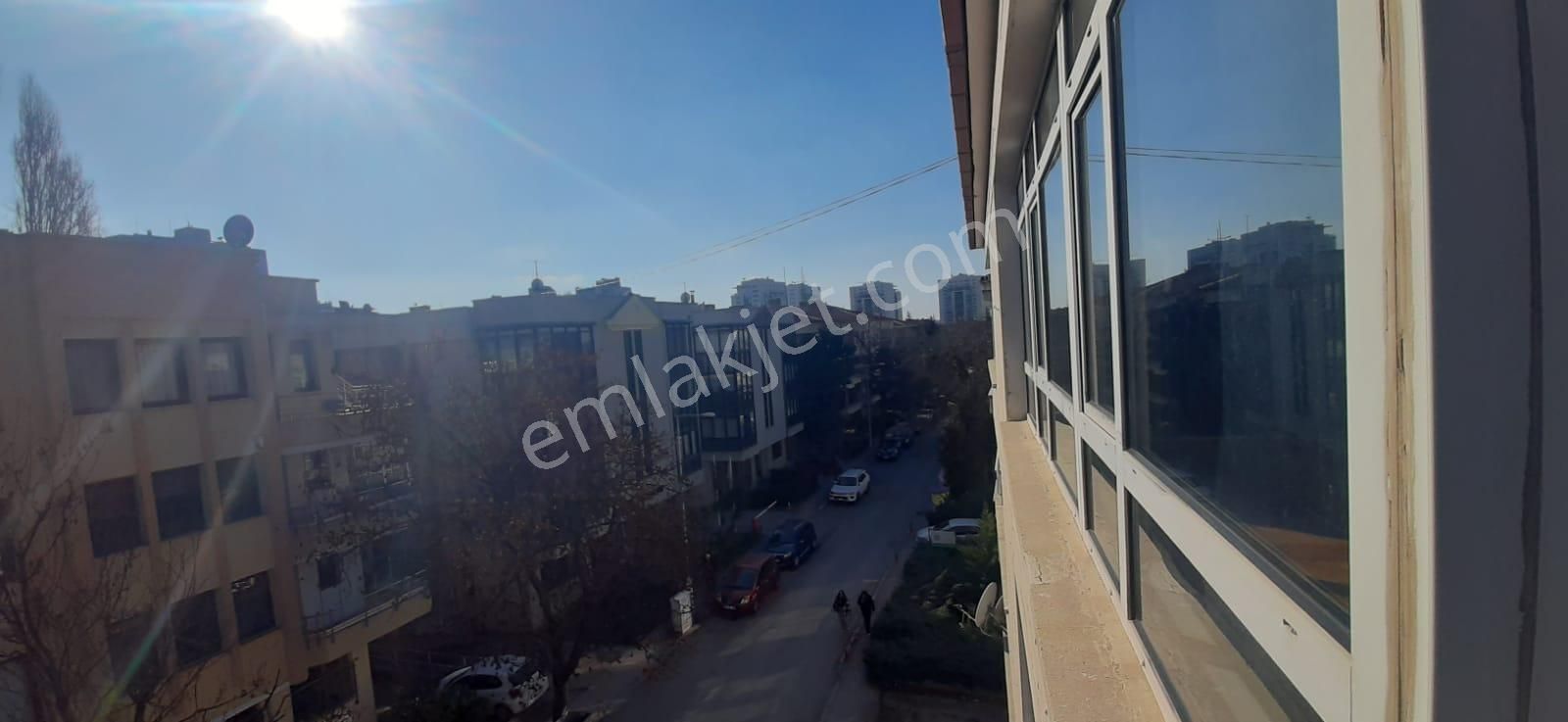 Çankaya Güzeltepe Kiralık Daire Güzeltepe Mah. Ahmet Rasim Sk. Kiralık 3+1 Daire