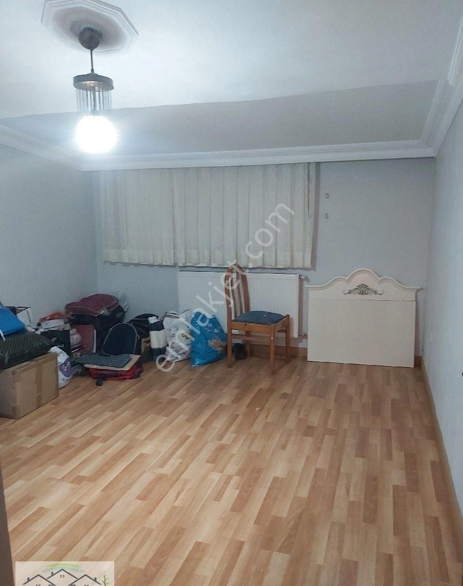 Beyoğlu Kaptanpaşa Kiralık Daire Beyoğlu Kaptanpaşa Yay Meydanında 2+1 Doğalgazlı 85m2