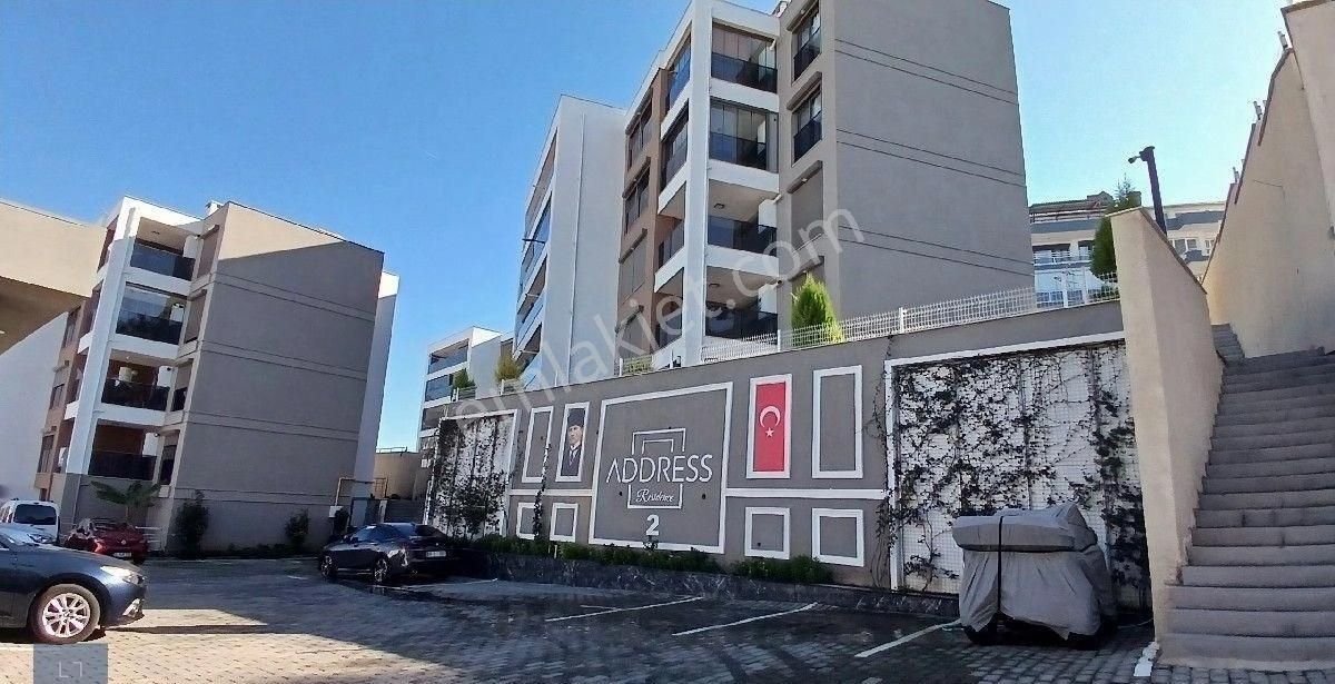 Kuşadası İkiçeşmelik Satılık Residence Kuşadası İkiçeşmelikte Satılık 3+1 Daire