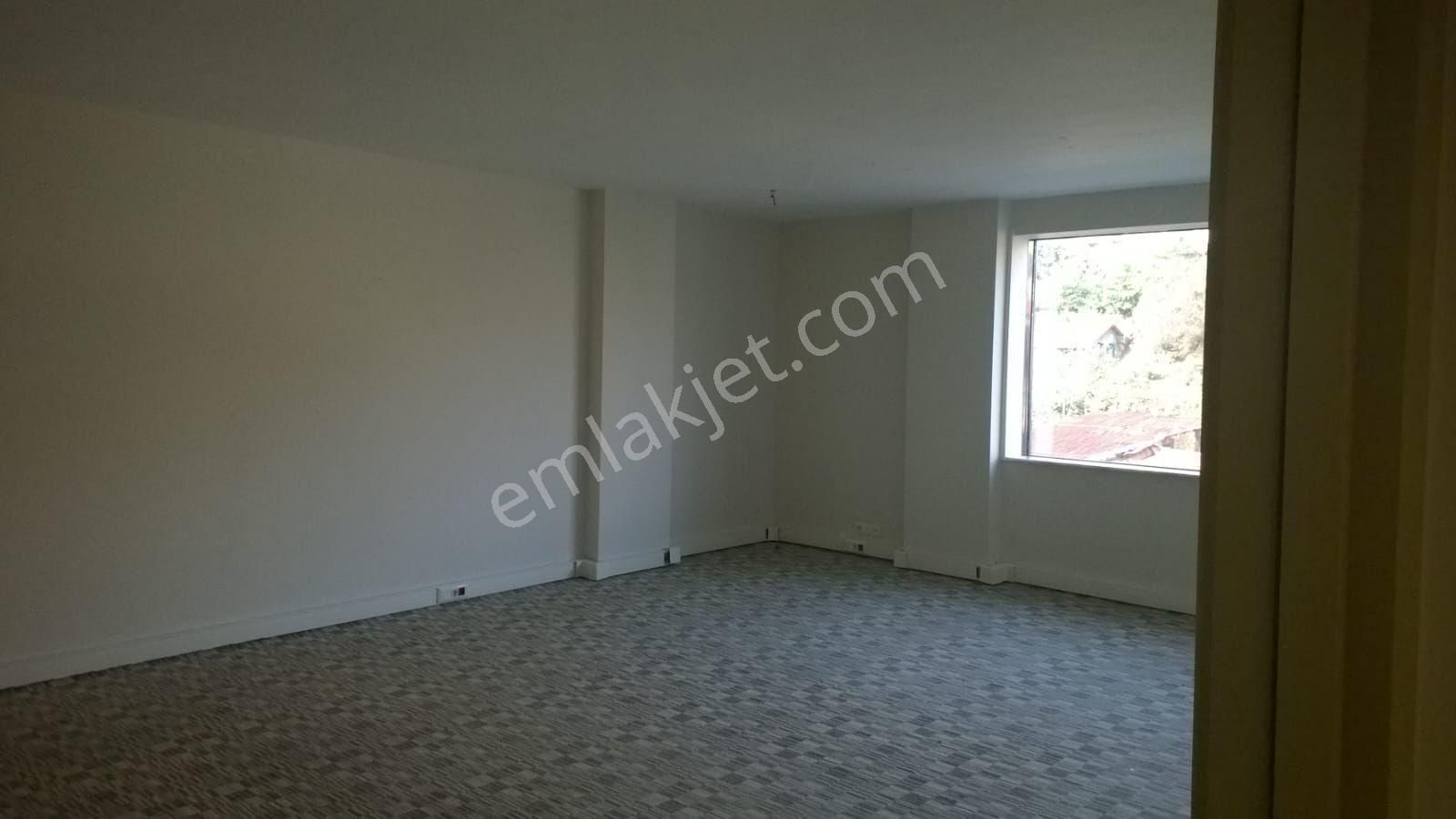 İstanbul Sarıyer Kiralık Plaza İstinye Merkezde Plaza İçinde Geniş Ofis Katı