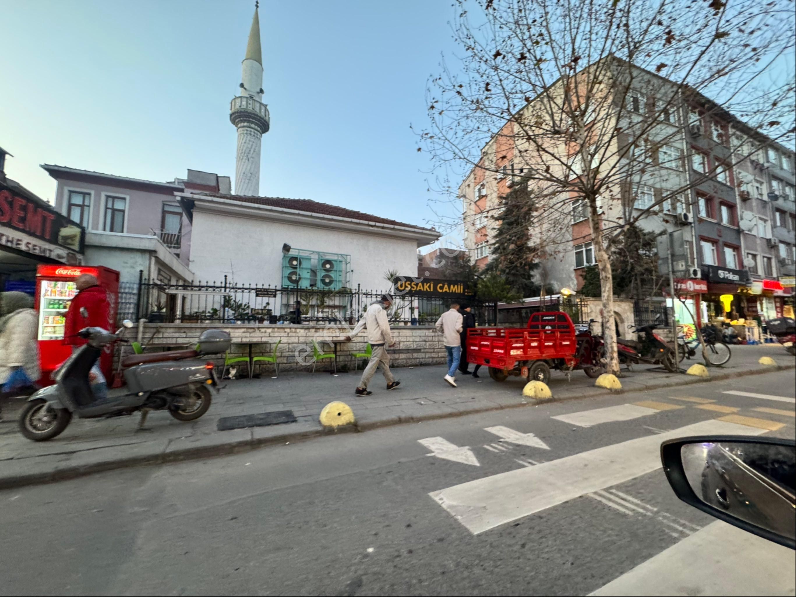 Fatih Yedikule Satılık Konut İmarlı Deha Emlak'tan Yedikule Uşakki Camii Arkası 12:50 İmaelı Boş Arsa