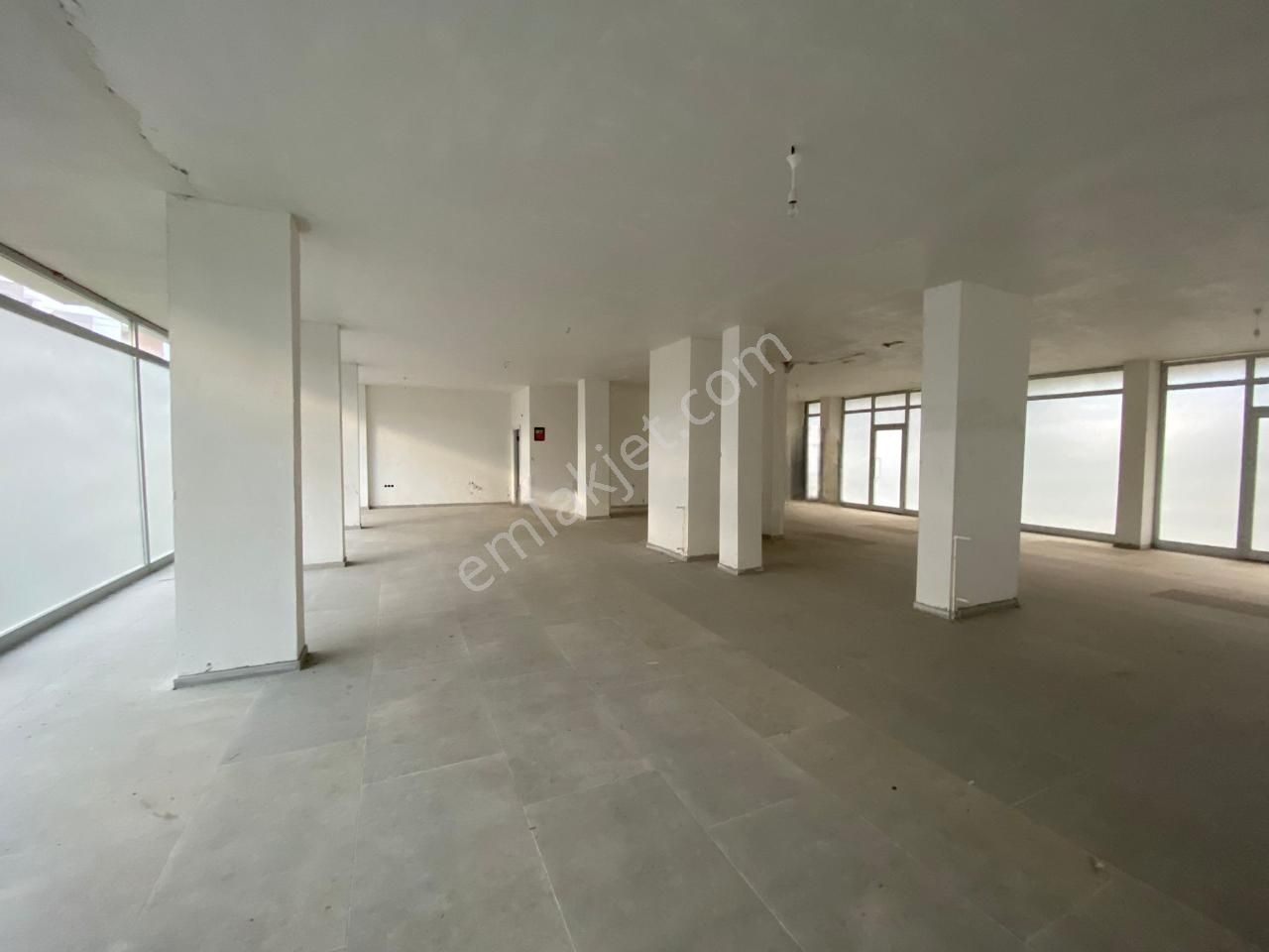 Trabzon Akçaabat Söğütlü Merkez'de Kiralık Depo - Görsel 12