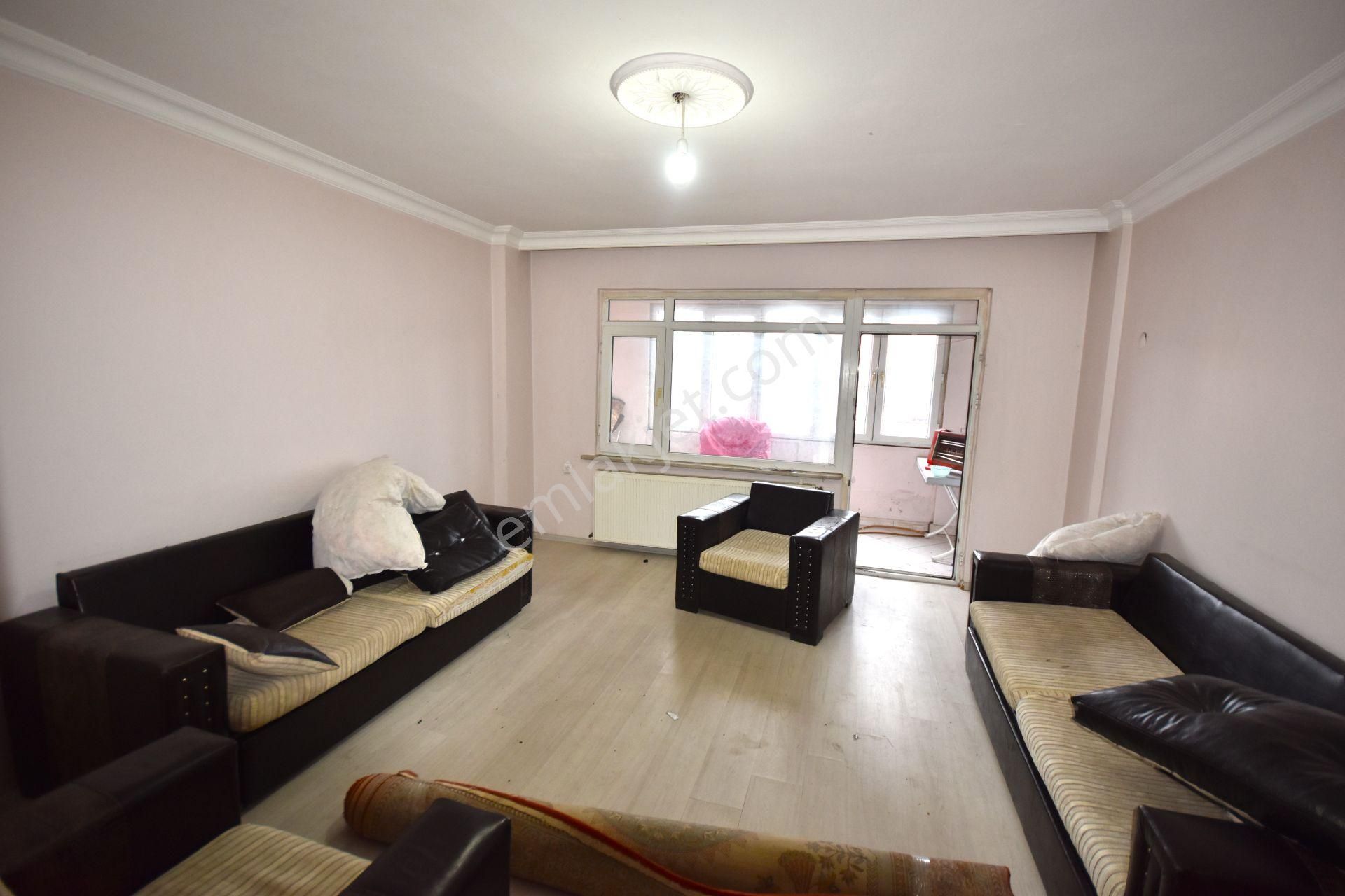 Küçükçekmece İnönü Kiralık Daire Erva Emlak'tan İnönü Mh 2+1 80m2 Kiralık Kombili Daire