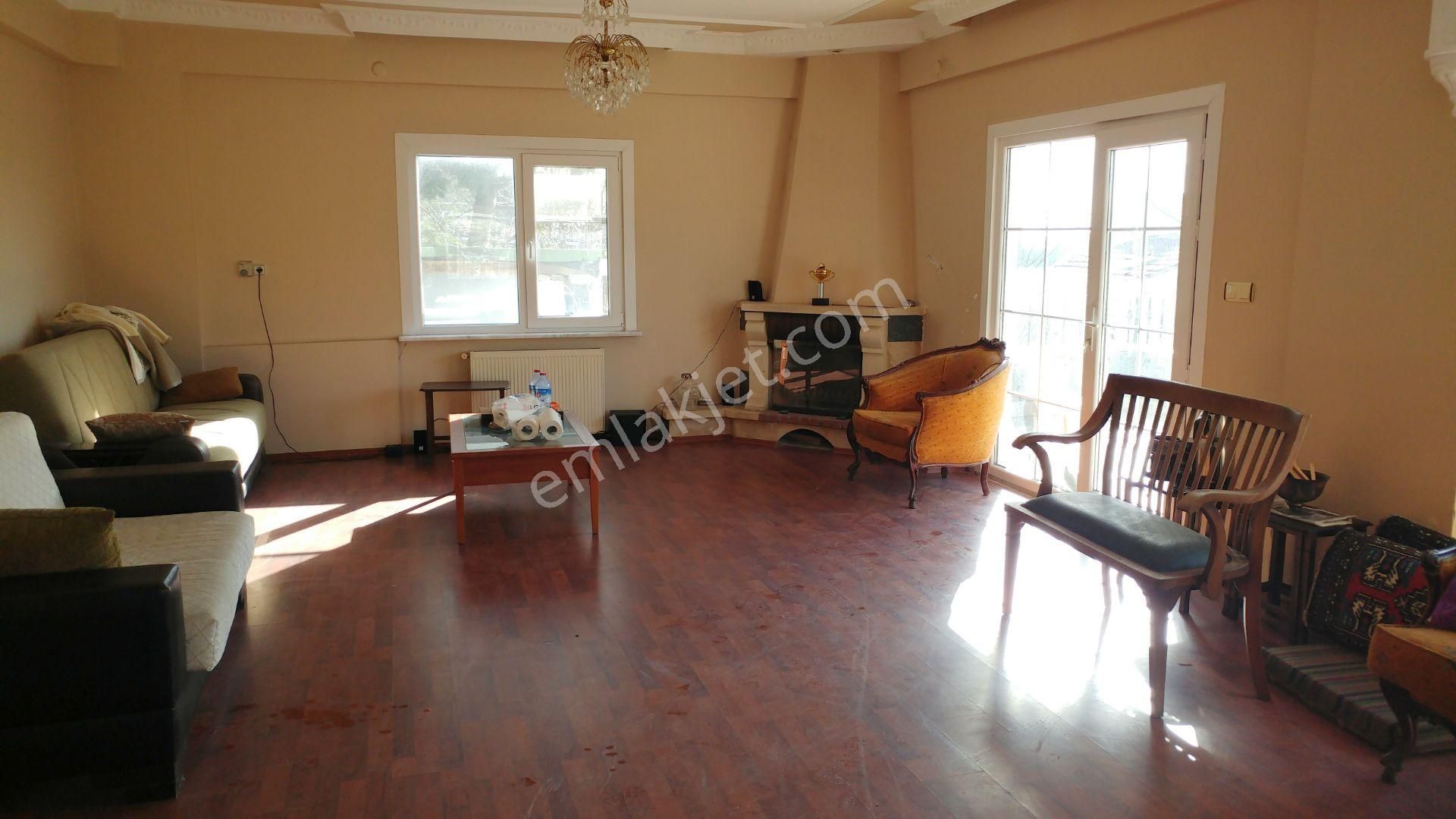 Çavuşbaşı Yavuzselim'de 1000 M2 Arsa İçerisinde 3 Katlı Müstakil - Görsel 5