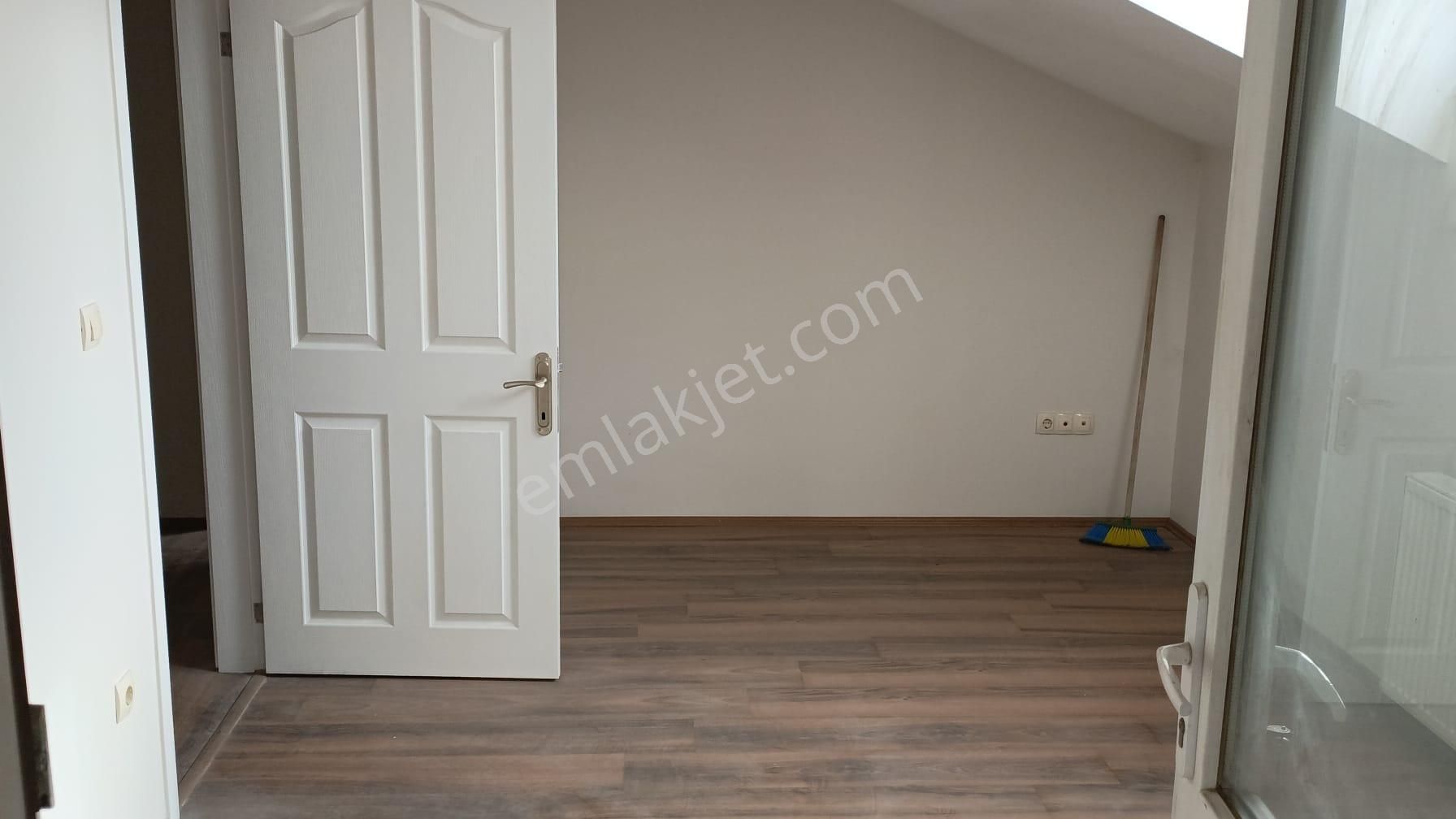 Güzelyalı Güven Emlaktan Merkezi Konum Acil Satılık 4+2 Dublex Daire - Görsel 21