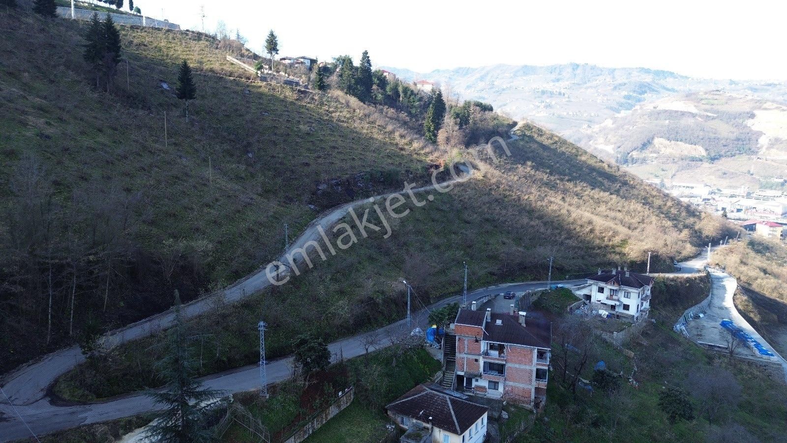 Ortahisar Çağlayan Satılık Bağ & Bahçe Trabzon Ortahisar Çağlayan Da 8638 M2 Arazi