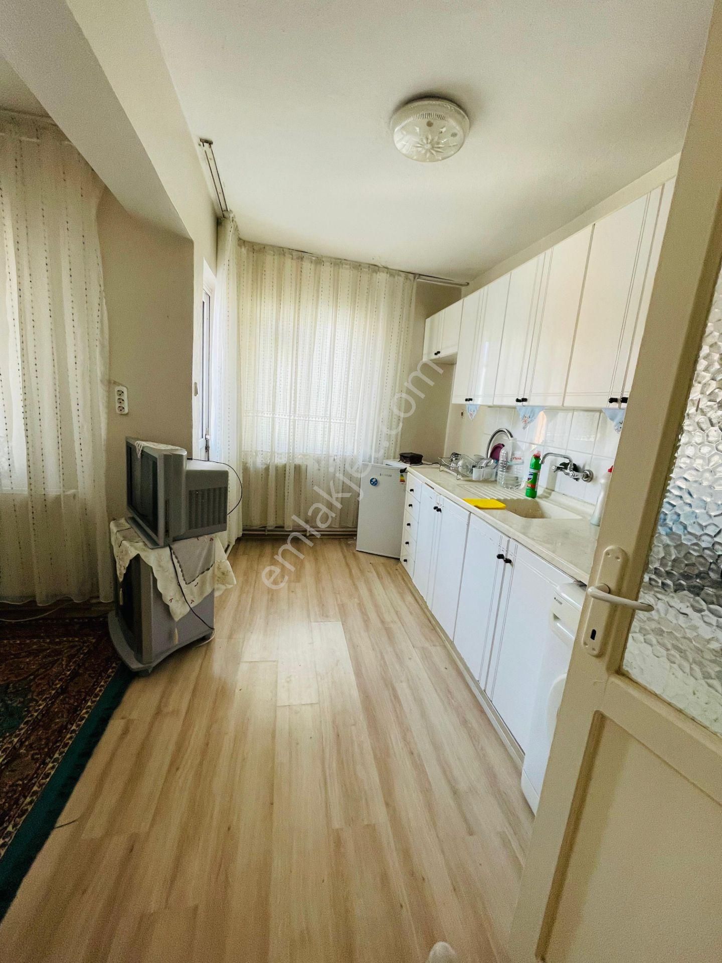 Şehzadeler Dilşikar Satılık Daire 🏡dilşiker Mahallesi 🏡 ✅2+1 90 M2 5 Katlının 5 Katı ❇️ Açık Mutfak