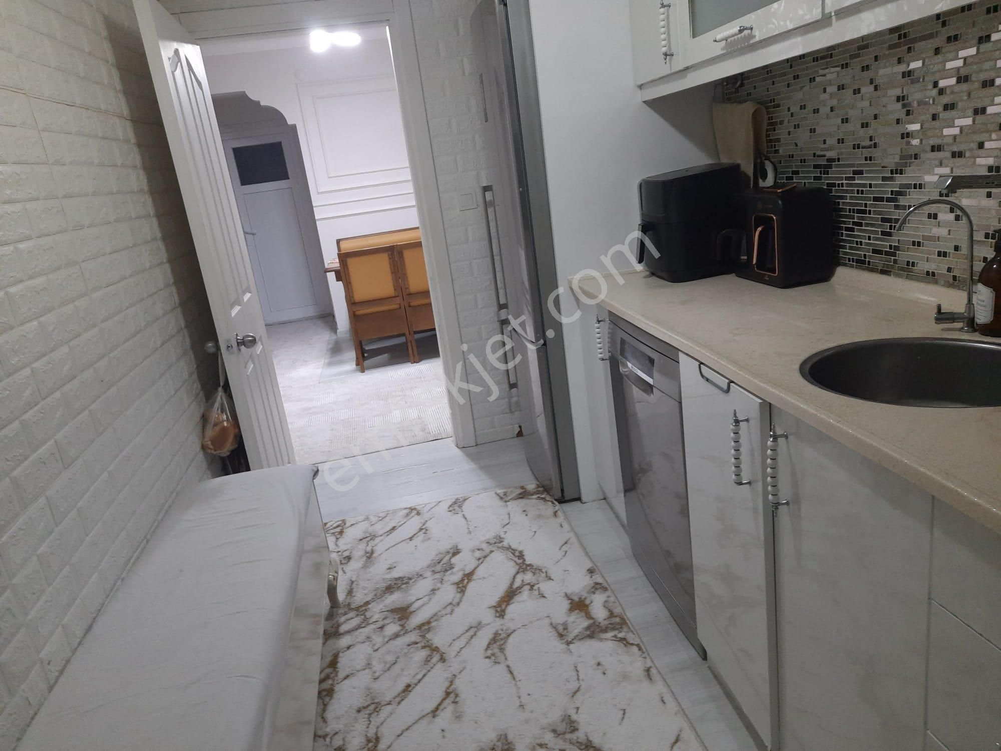 Soğanlı Meydana Yakın 4+2 Satılık 18 Yıllık Dubleks Daire - Görsel 7